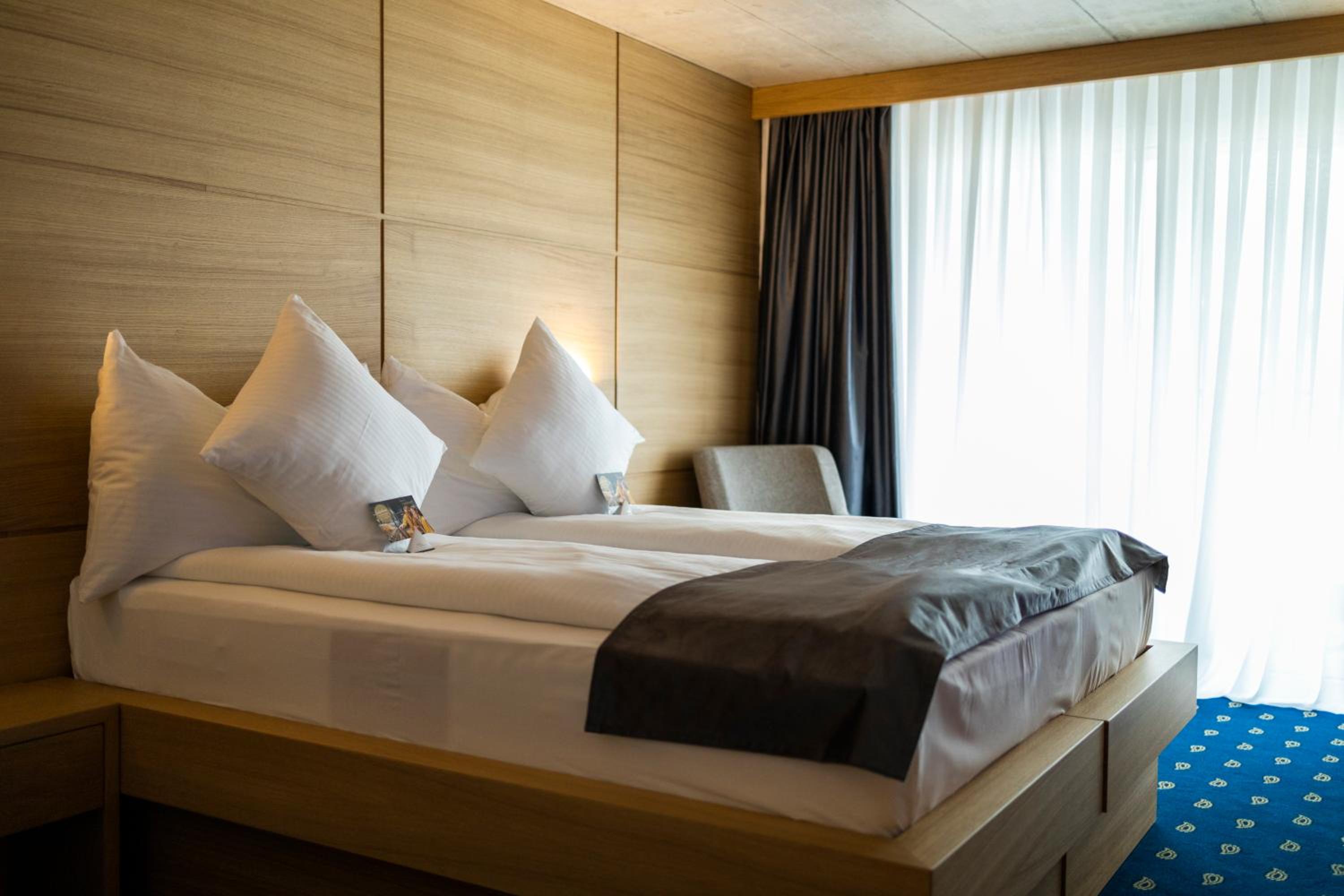 Standard Double or Twin Room - Photo 5