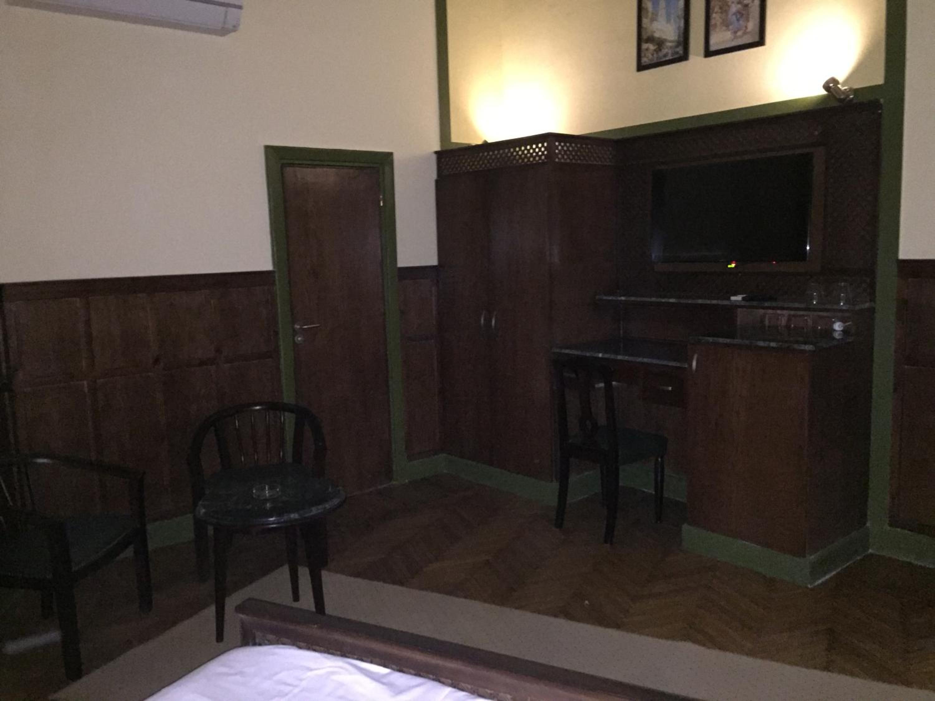 Deluxe Double Room with Balcony photo 2