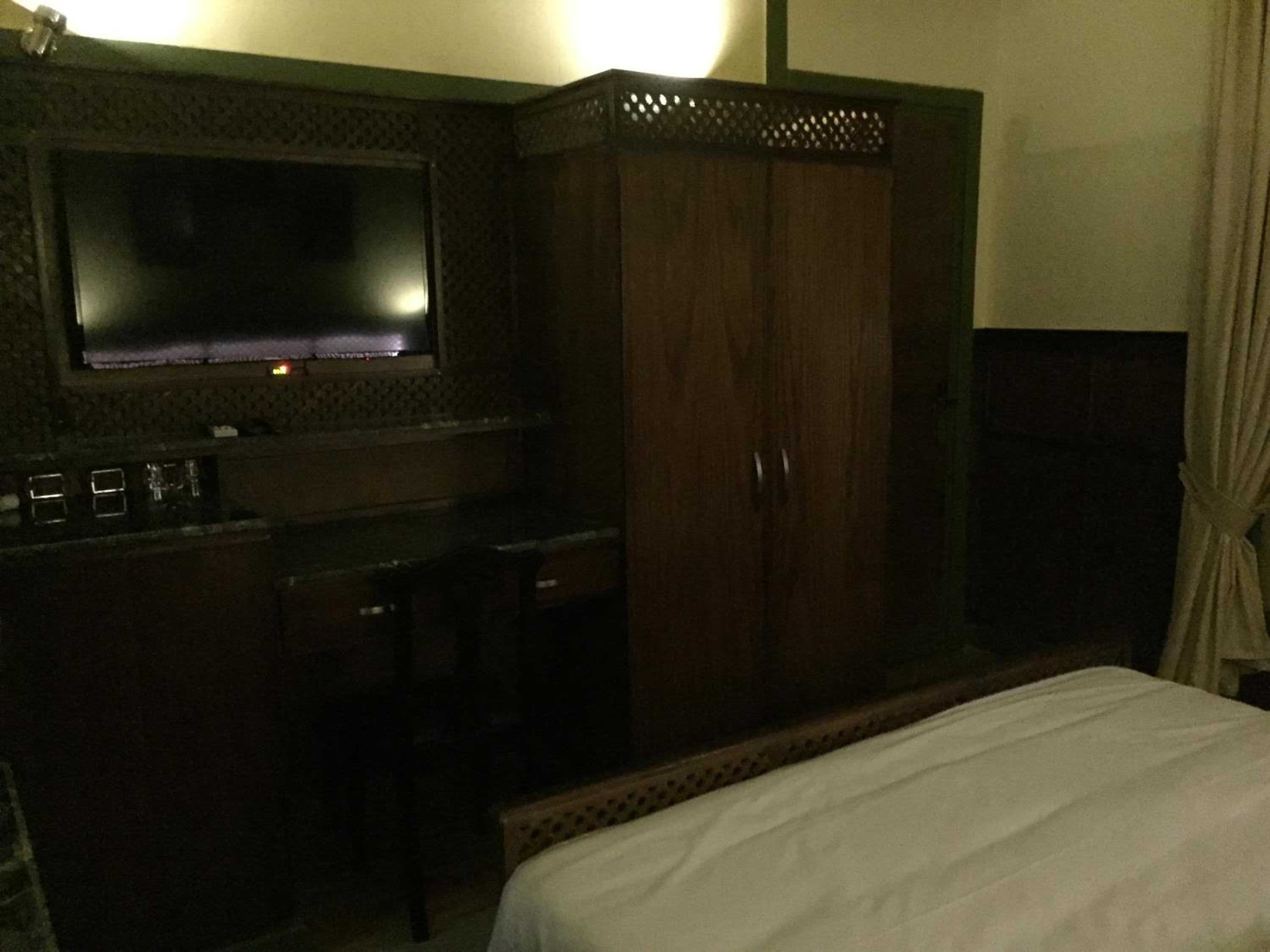 Deluxe King Room photo 3