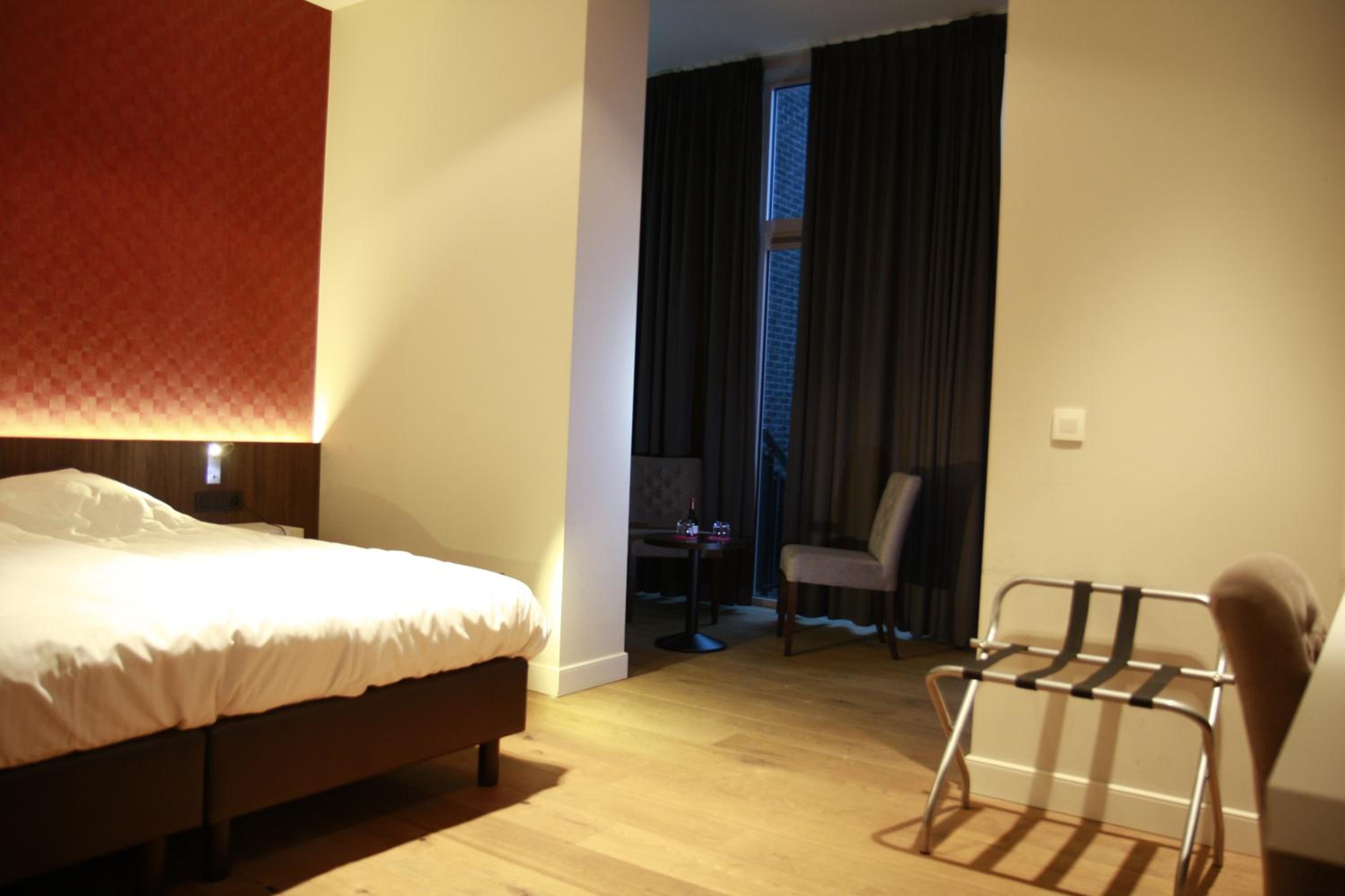 Deluxe Double Room with Shower photo 1