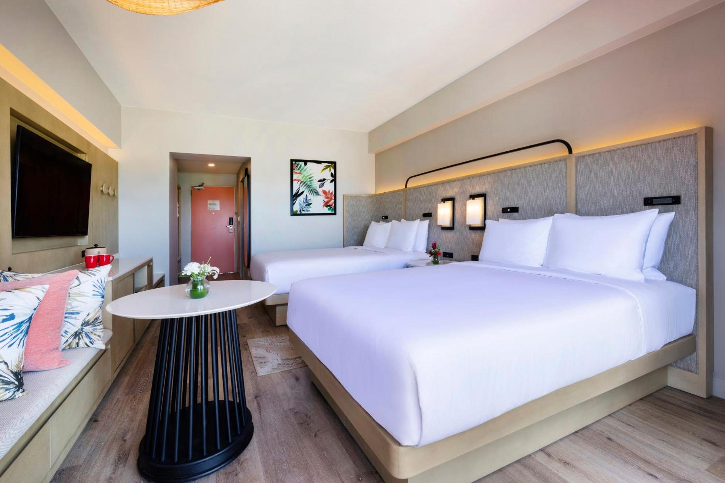 Standard Ocean View - Two Double Beds - Photo 4