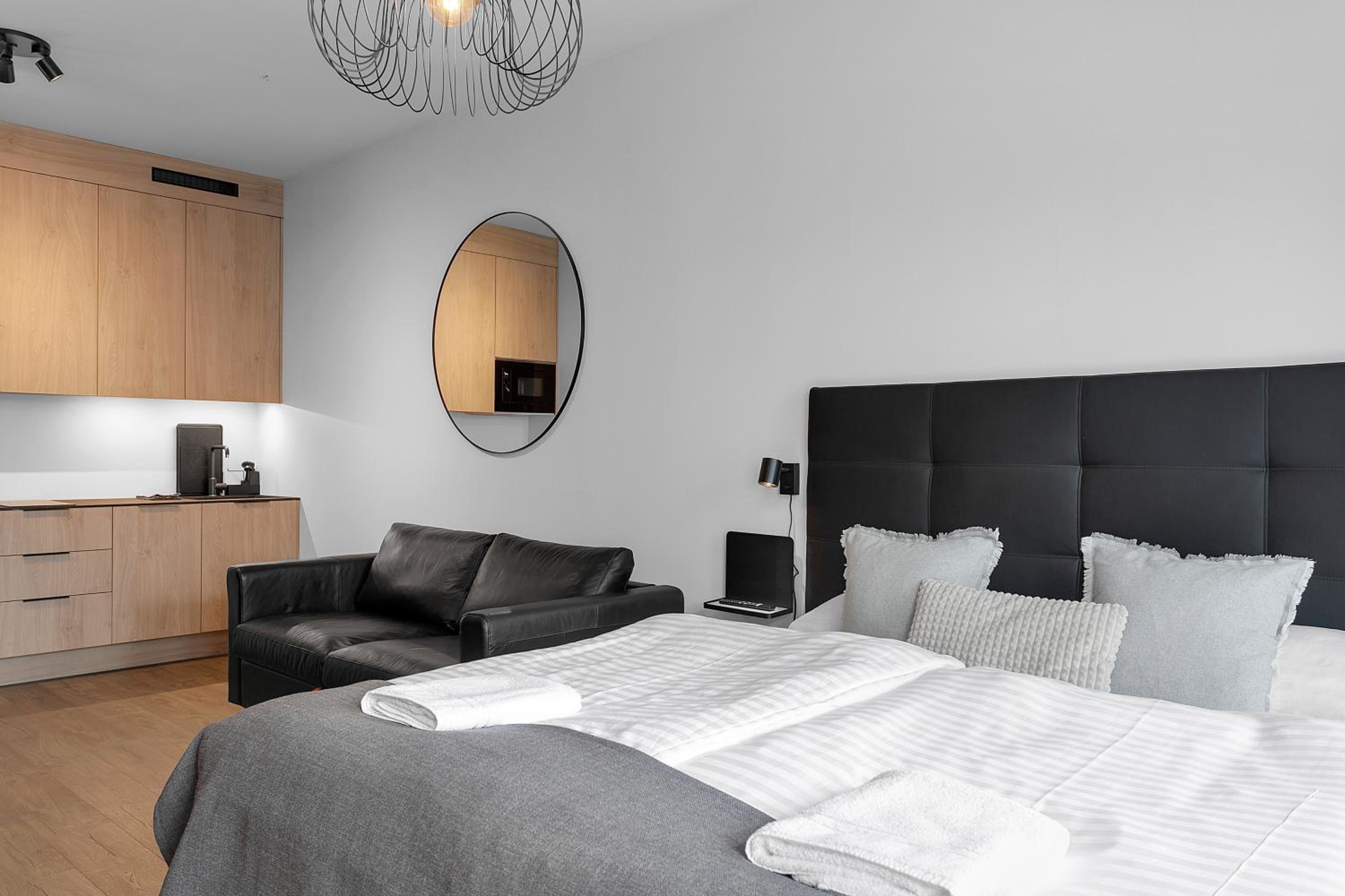 King Studio with Sofa Bed - Photo 1