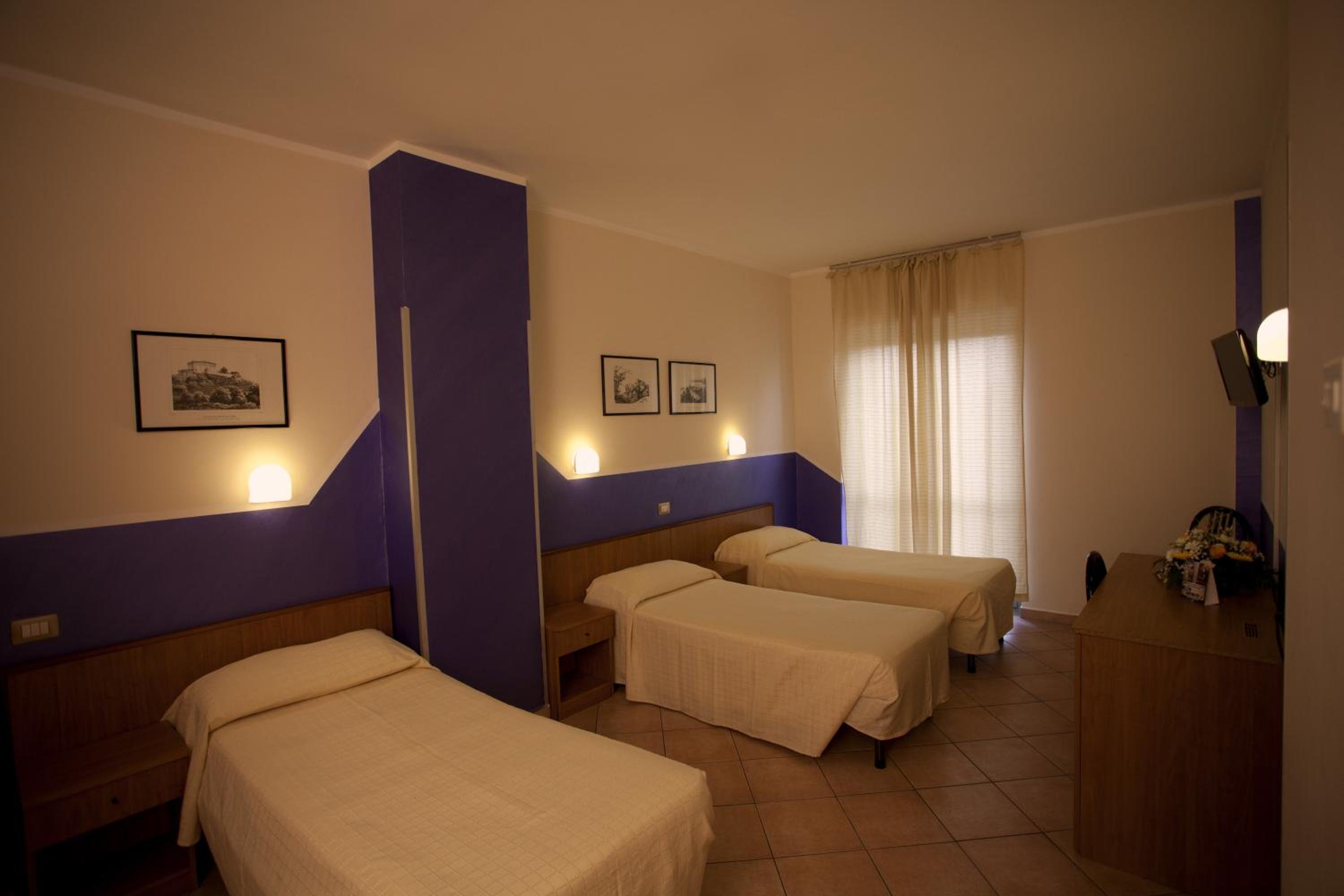 Economy Triple Room