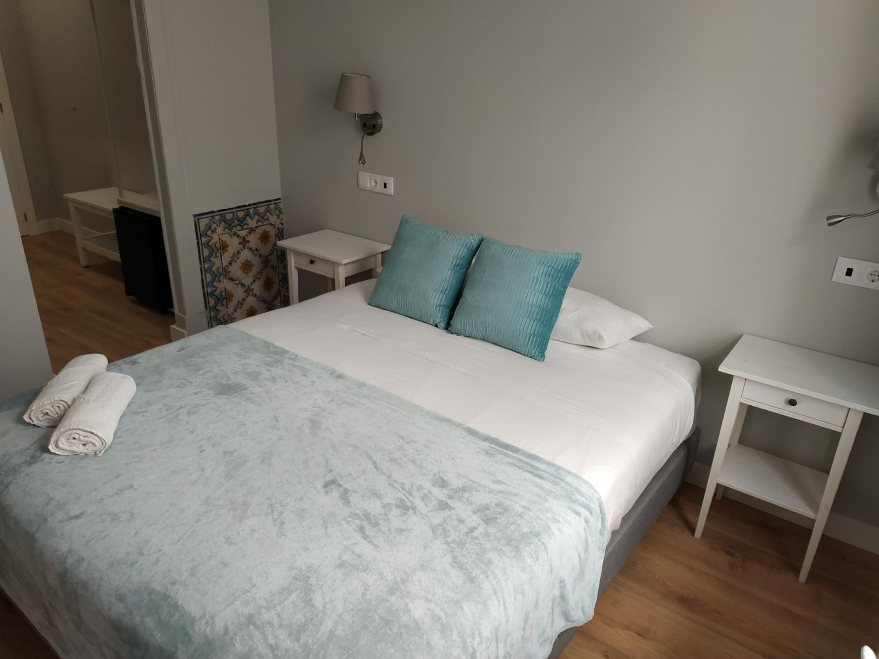 Double Room with Private Bathroom photo 2