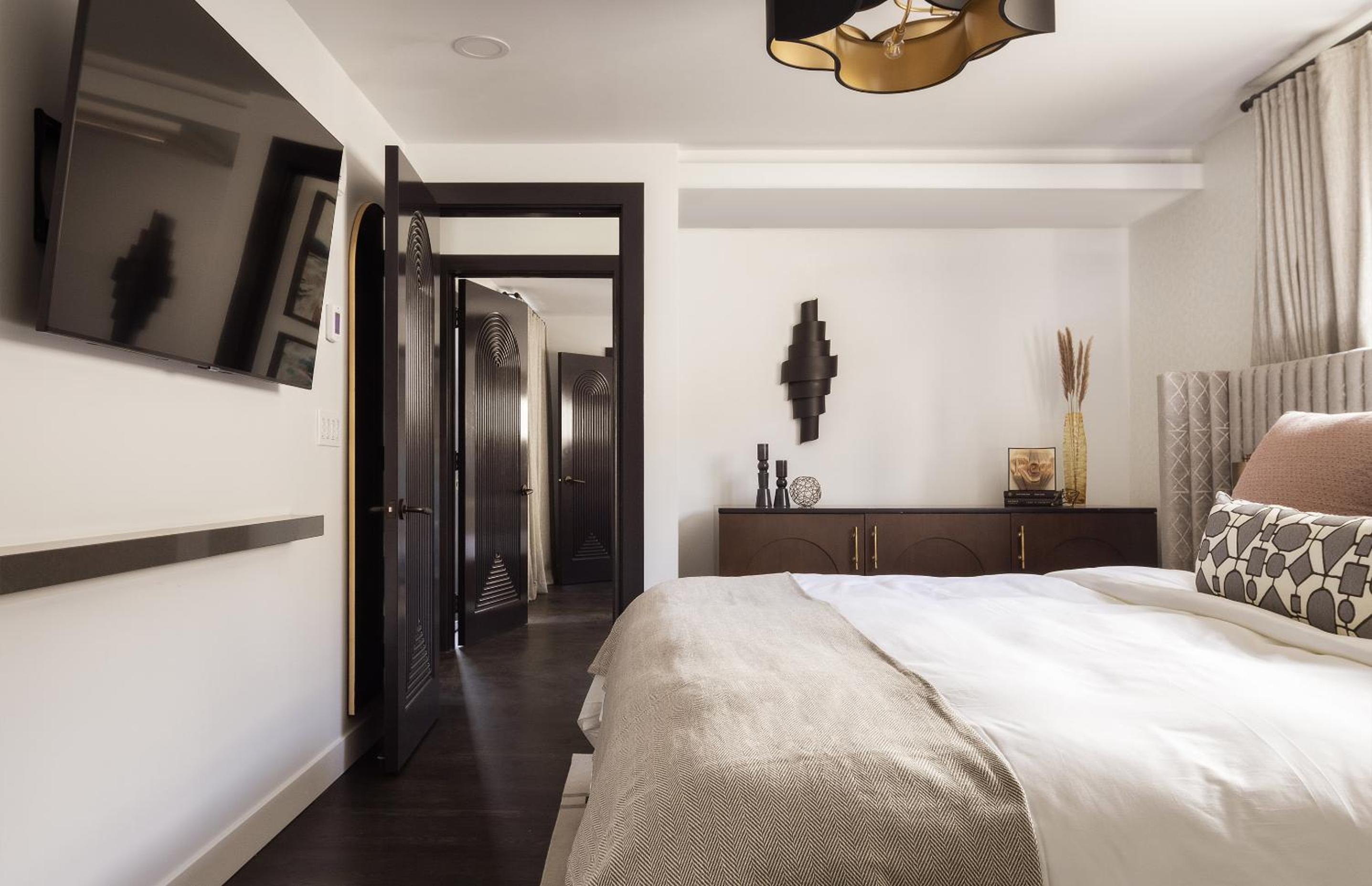 Quadruple Room with Balcony - Photo 1