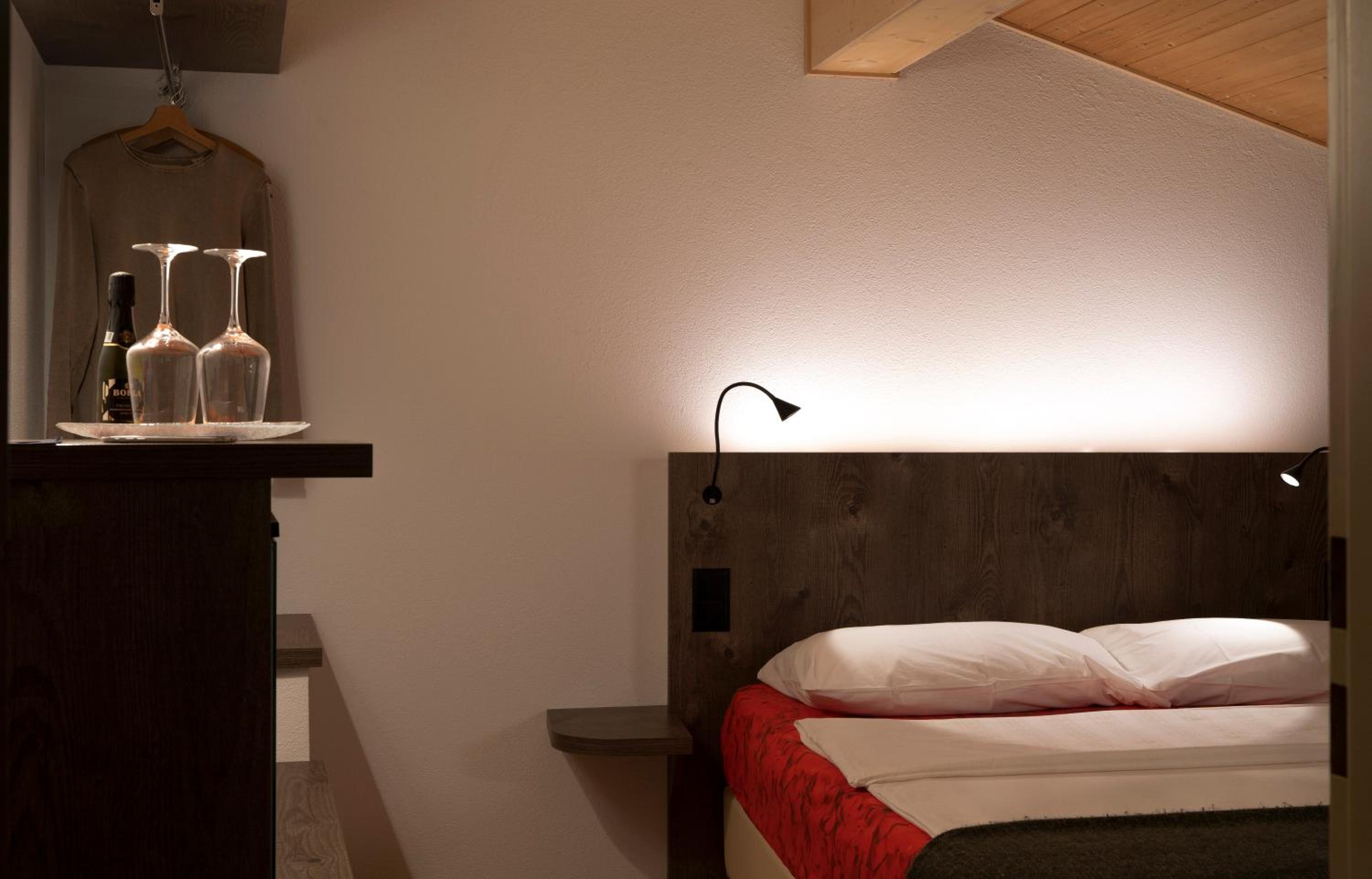 Double or Twin Room - Photo 3
