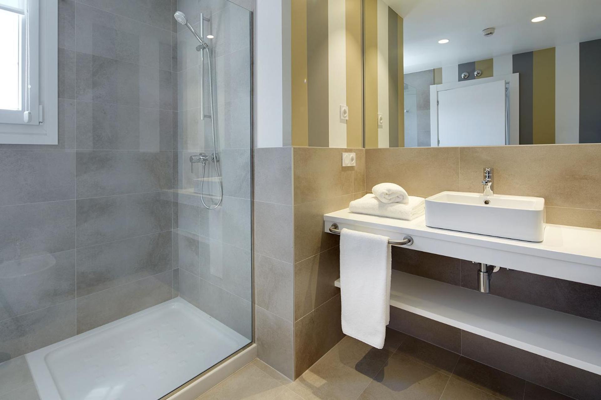 Deluxe Double Room with Terrace photo 2
