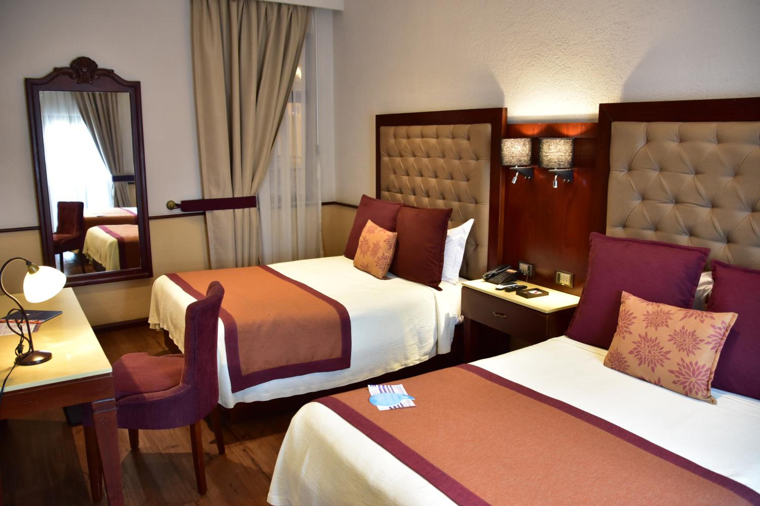 Standard Double Room - Photo 2