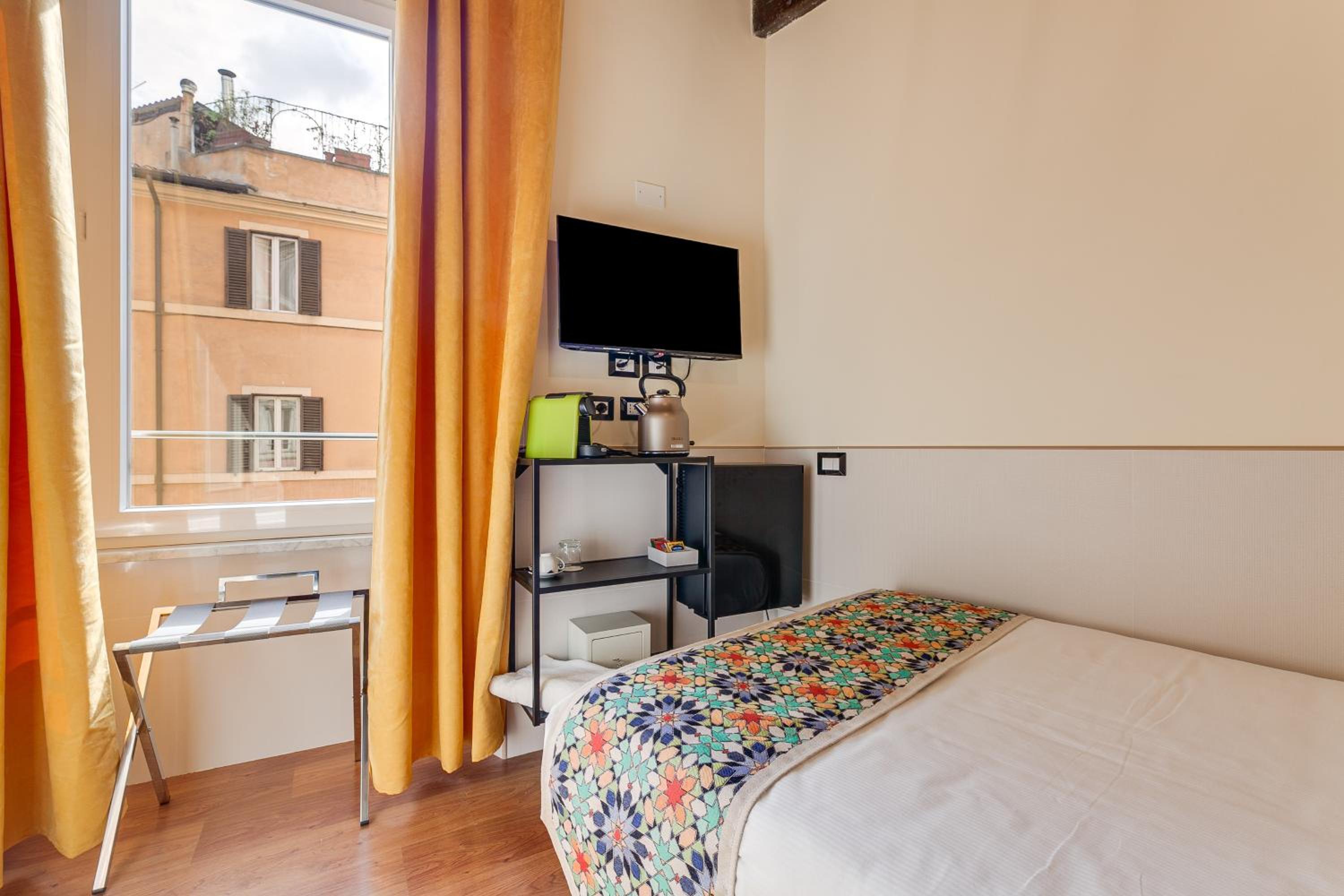Standard Single Room photo 2