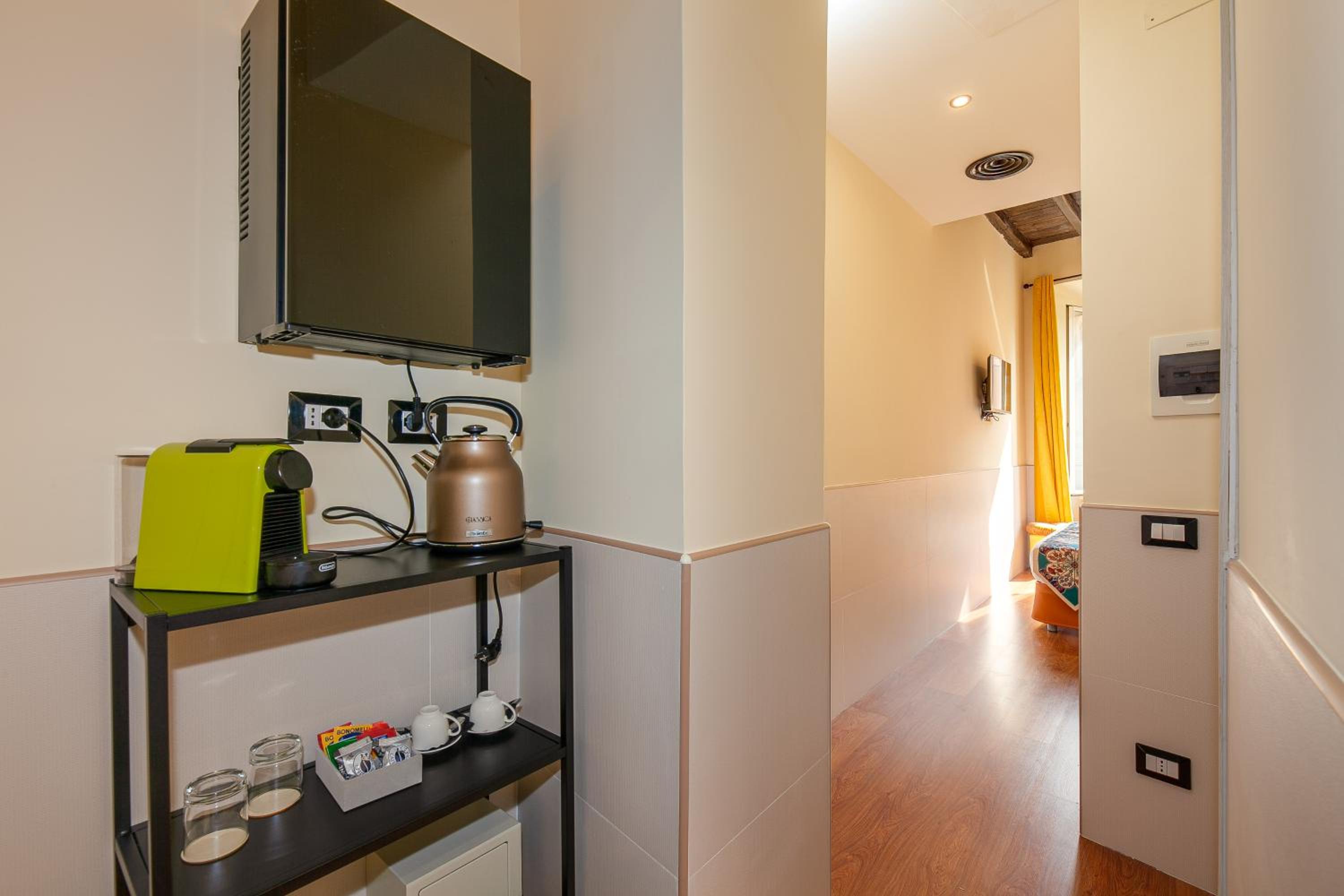 Small Double Room photo 3