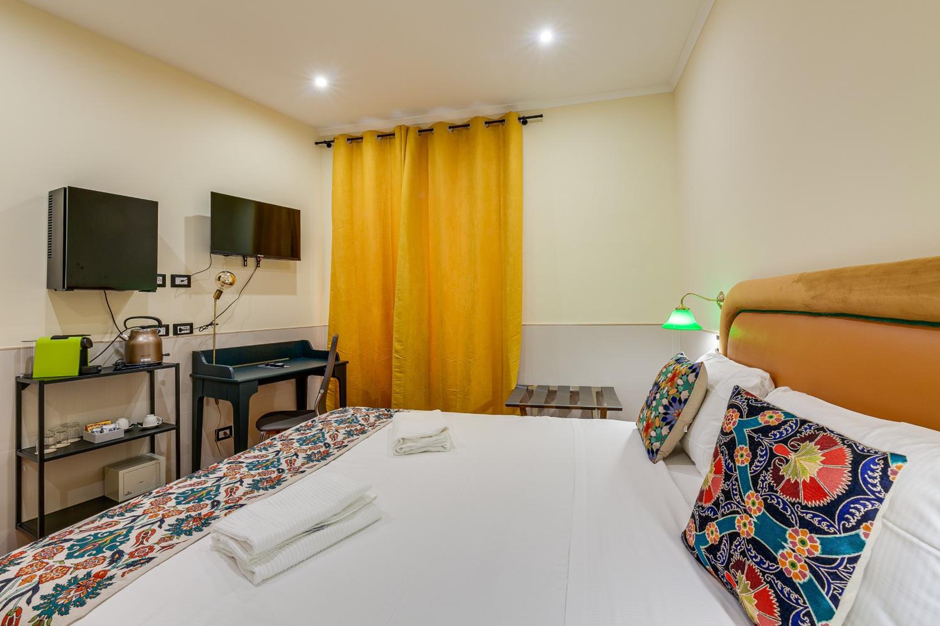 Classic Quadruple Room photo 2