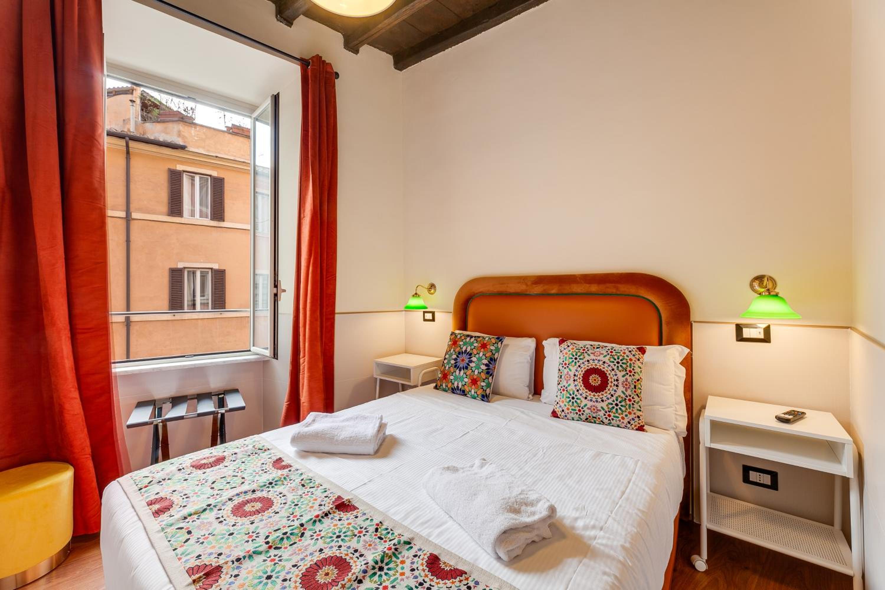 Small Double Room photo 1