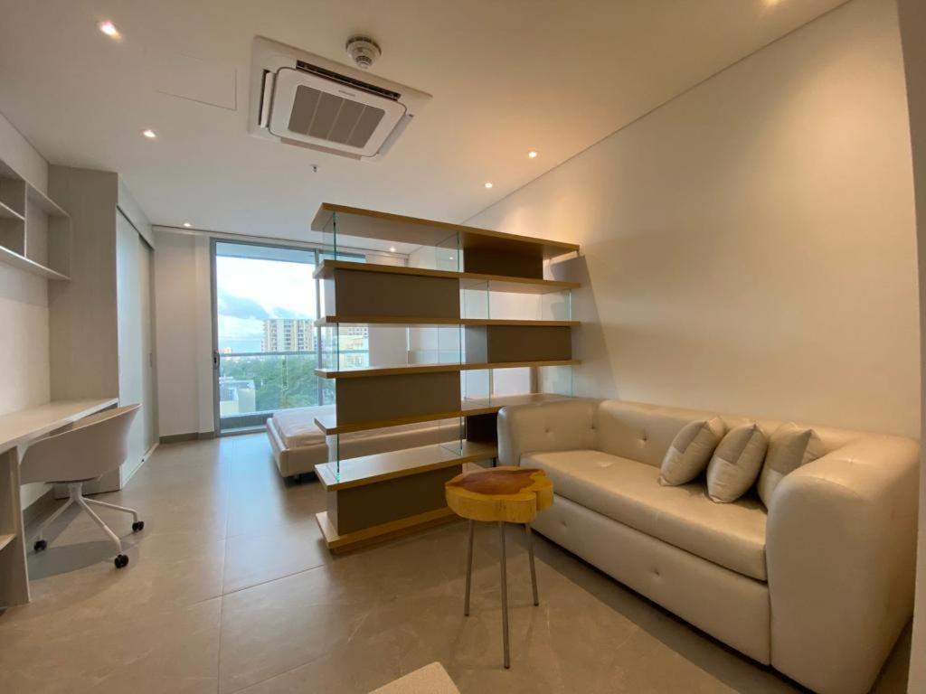 One-Bedroom Apartment photo 2