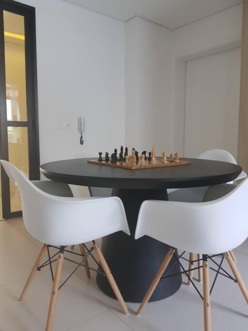 One-Bedroom Apartment - Photo 3