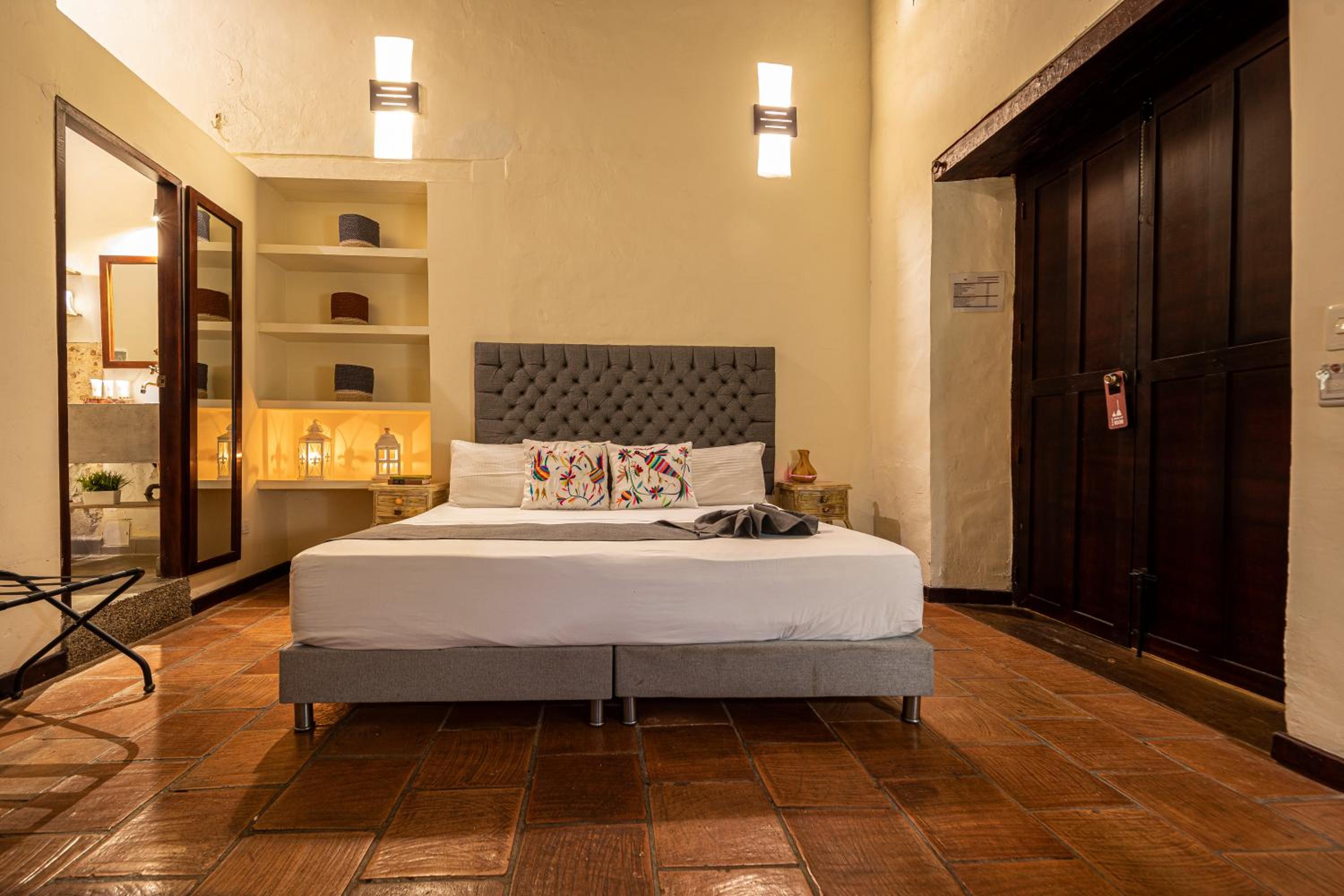 Large Double Room photo 1
