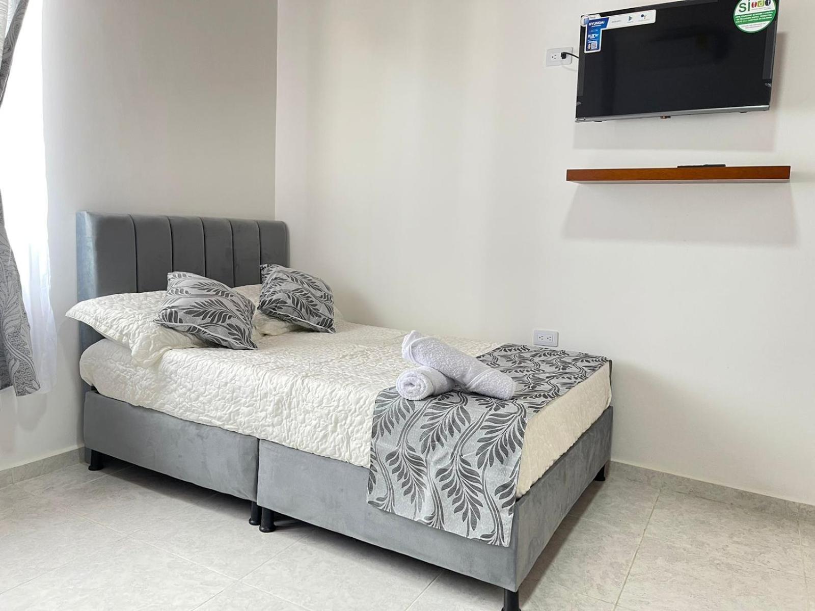 Double or Twin Room photo 3
