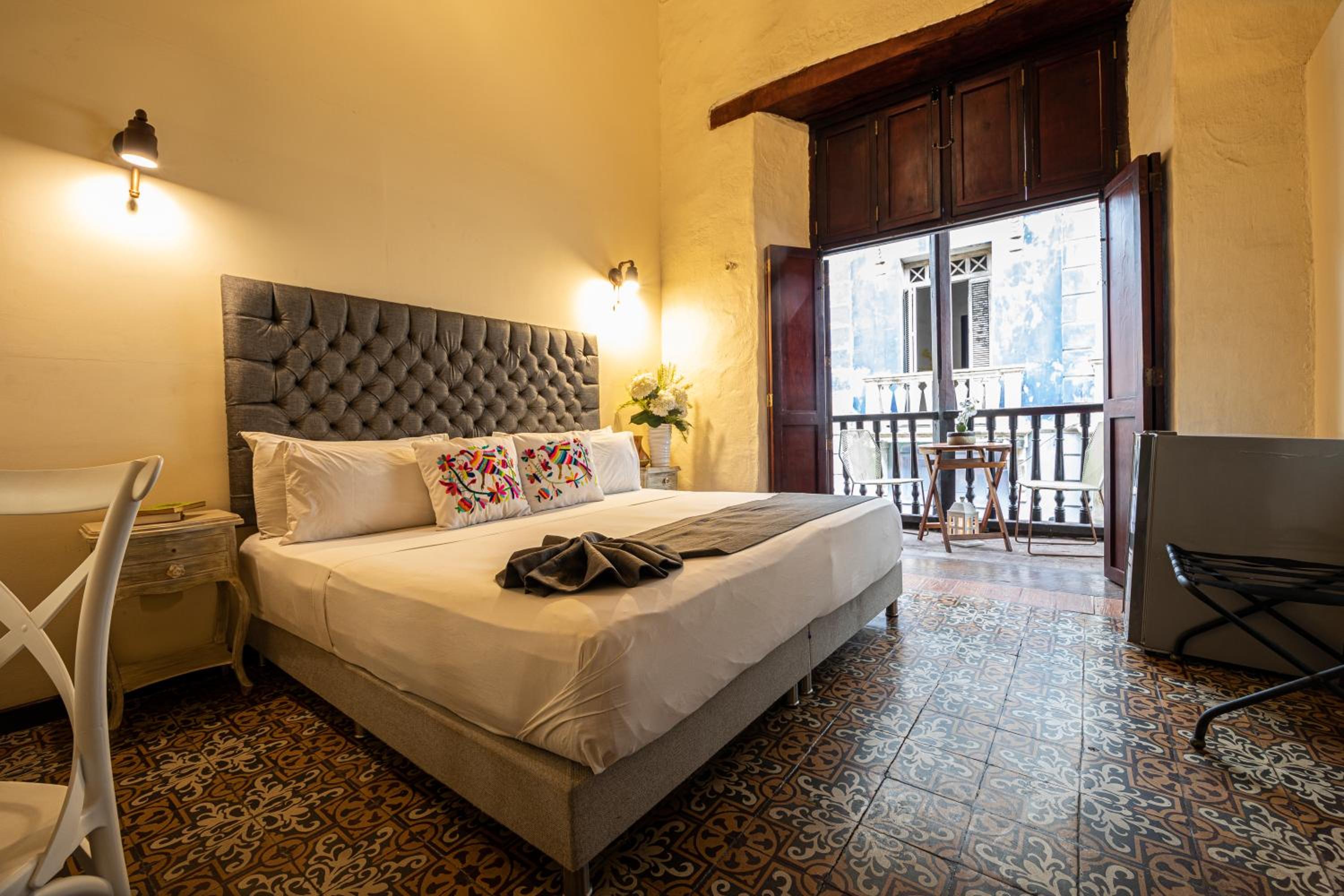 Deluxe Double Room with Balcony photo 1