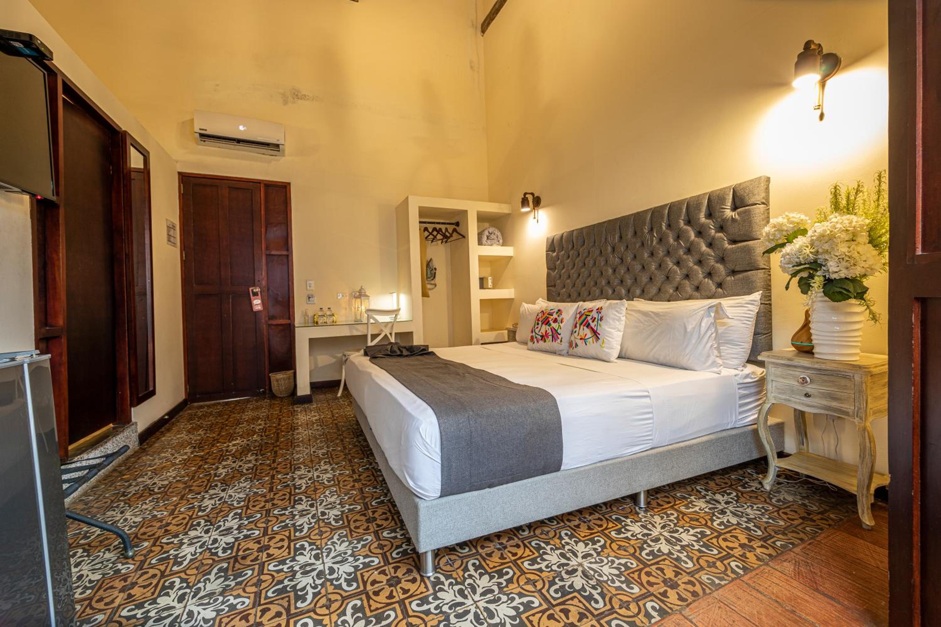 Deluxe Double Room with Balcony photo 3