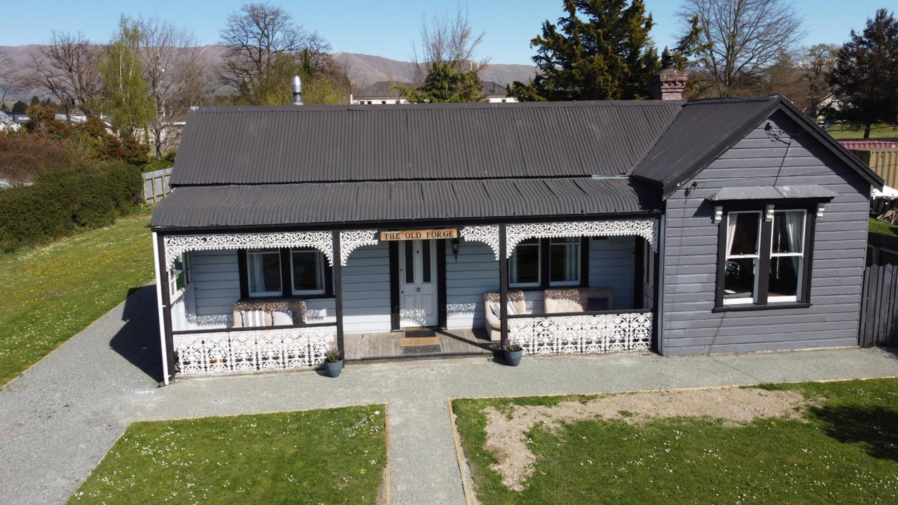 Three-Bedroom House - Photo 21