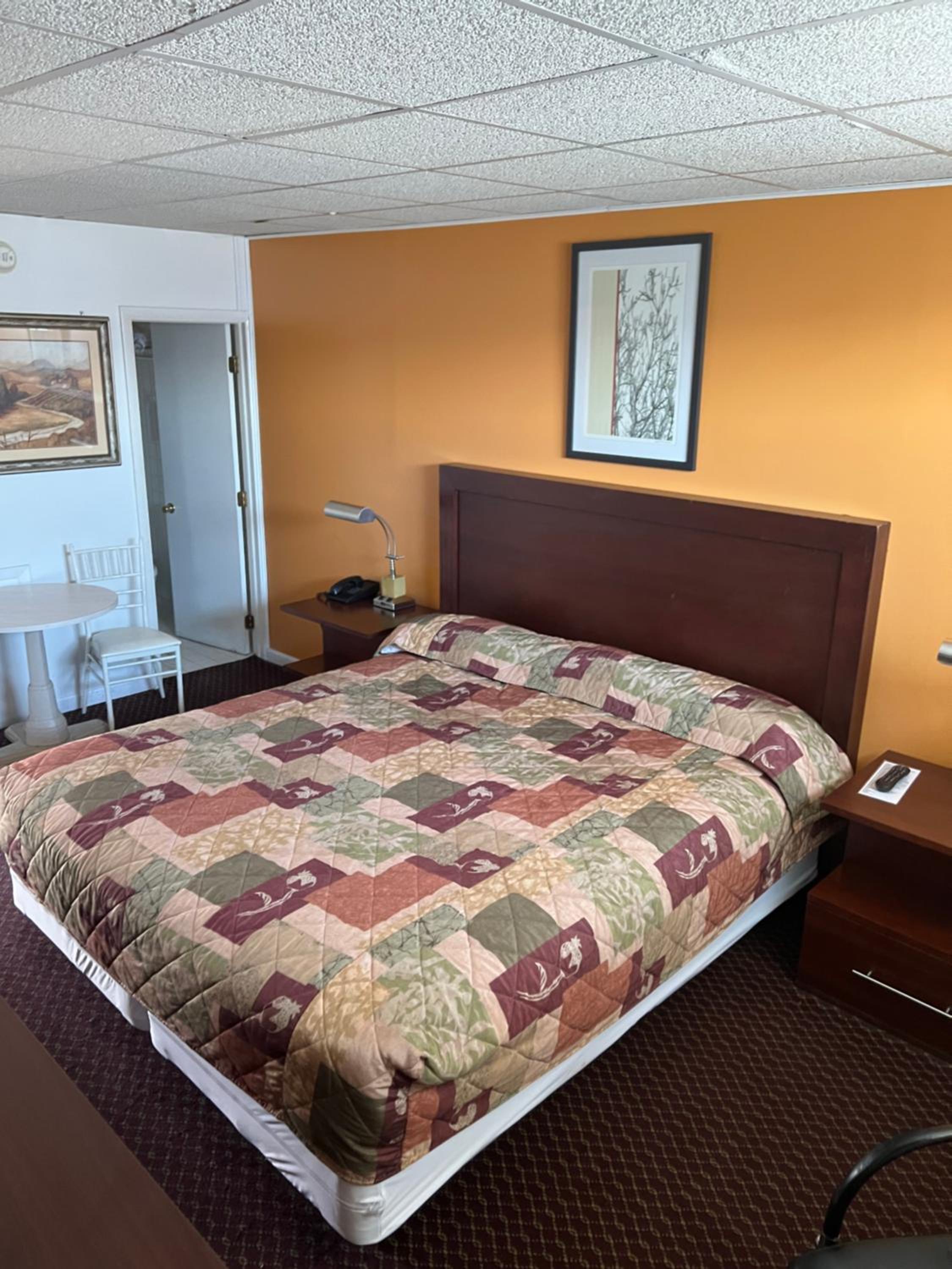 Standard Queen Room photo 2