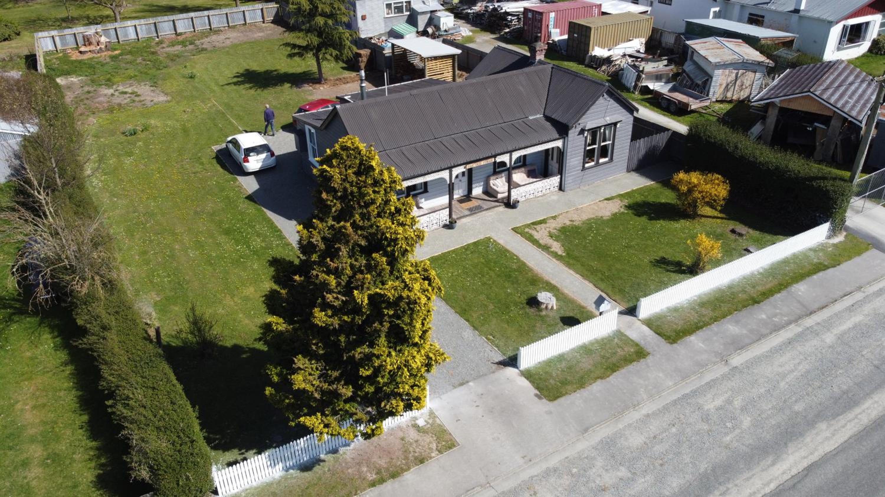 Three-Bedroom House - Photo 1