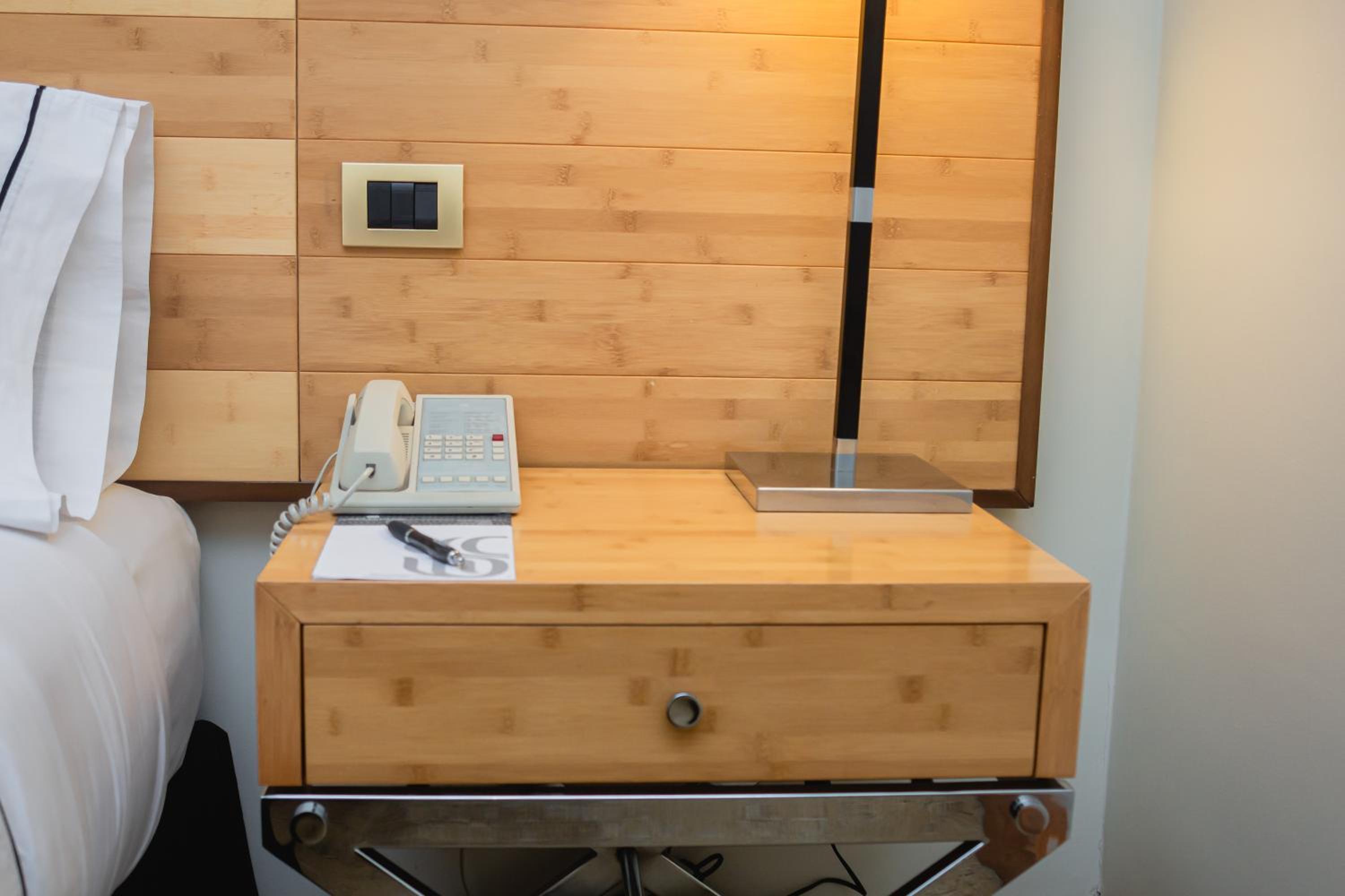 Standard Twin Room - Photo 2