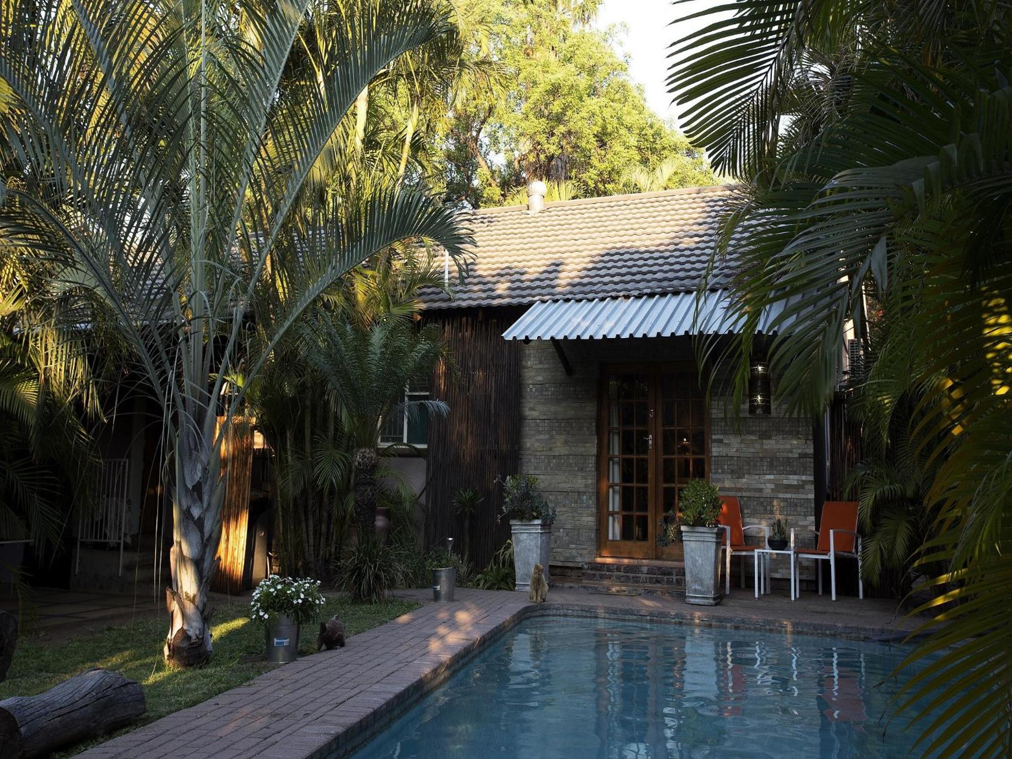 Double Room with Pool View photo 2