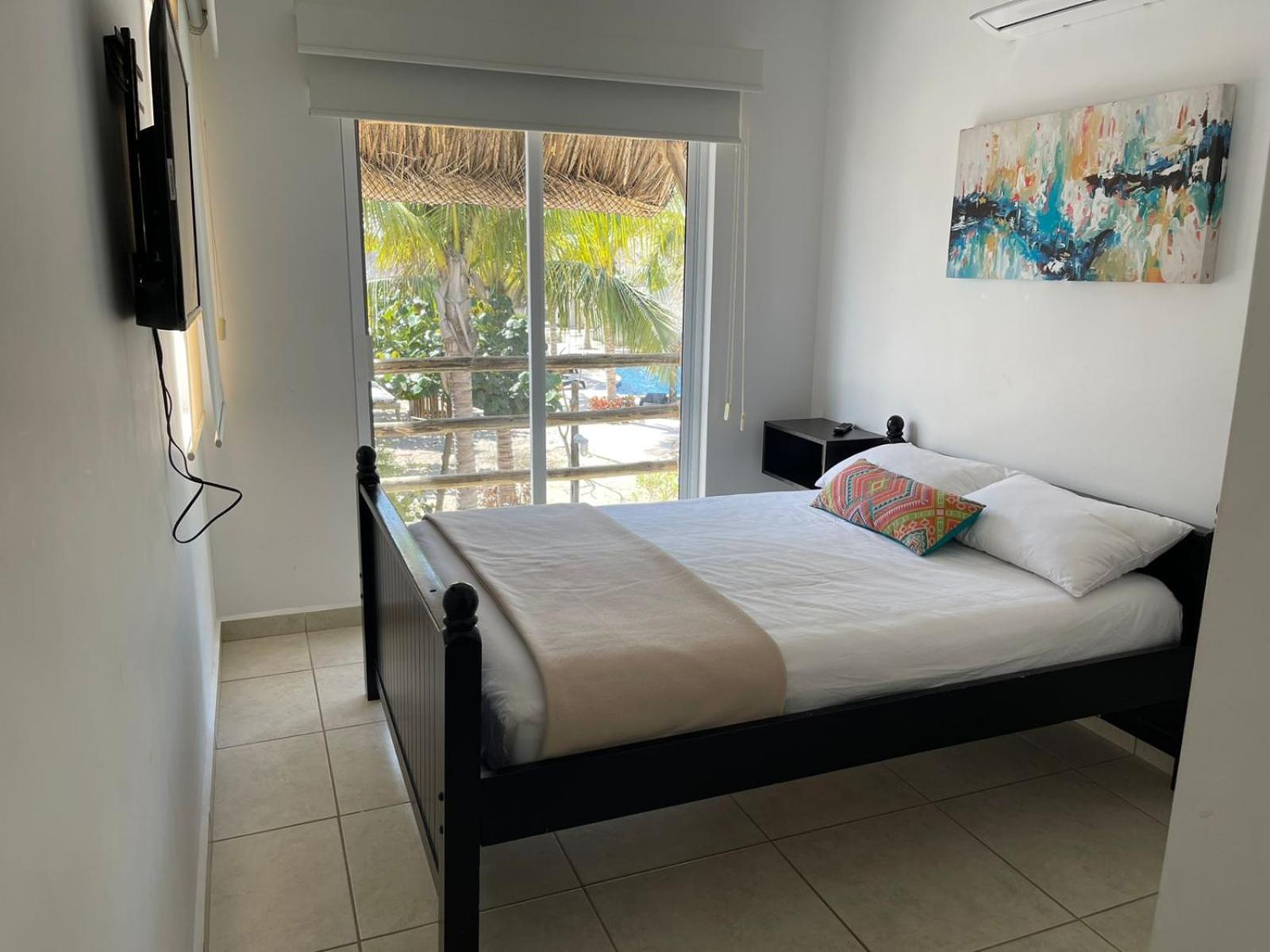 Three-Bedroom House - Photo 8