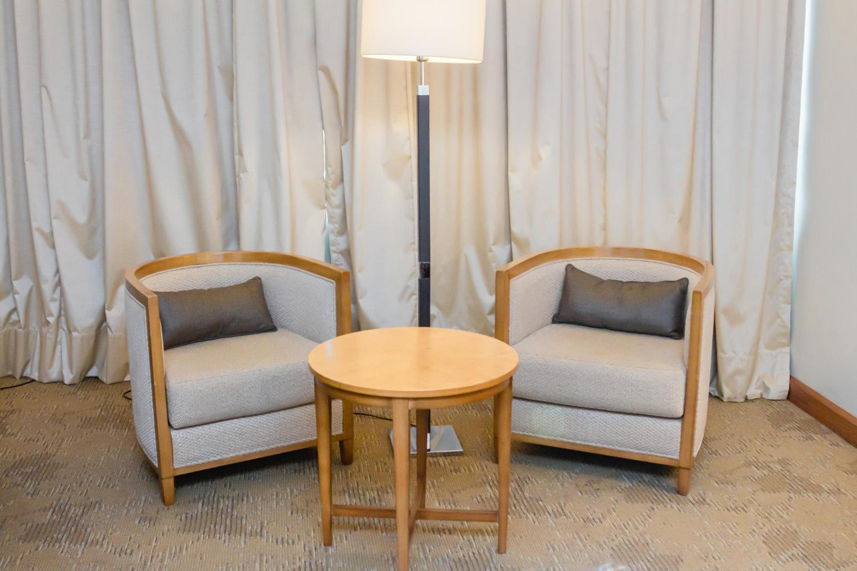 Executive Twin Room - Photo 10