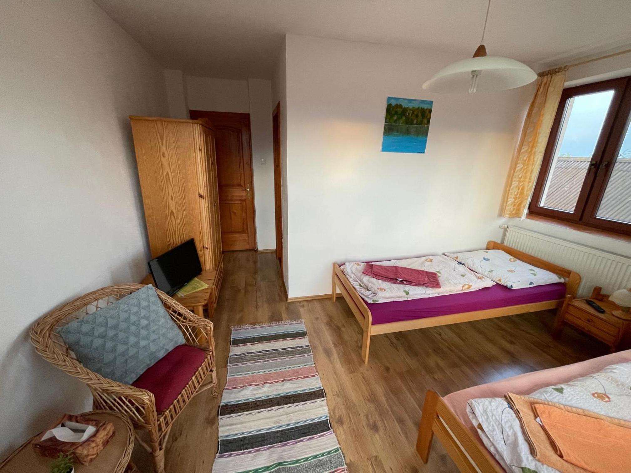 Standard Twin Room - Photo 14