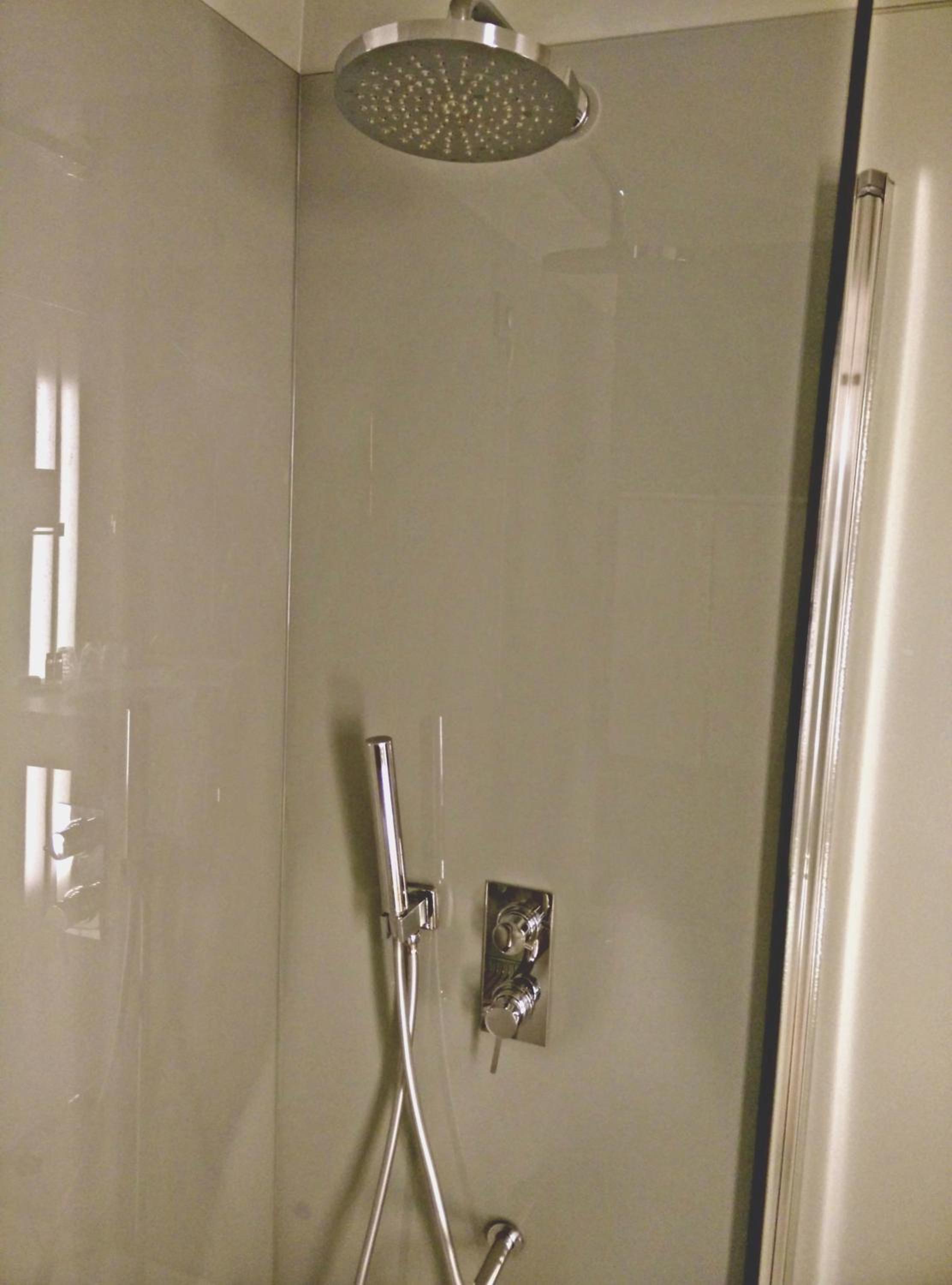 Standard Twin Room - Photo 5