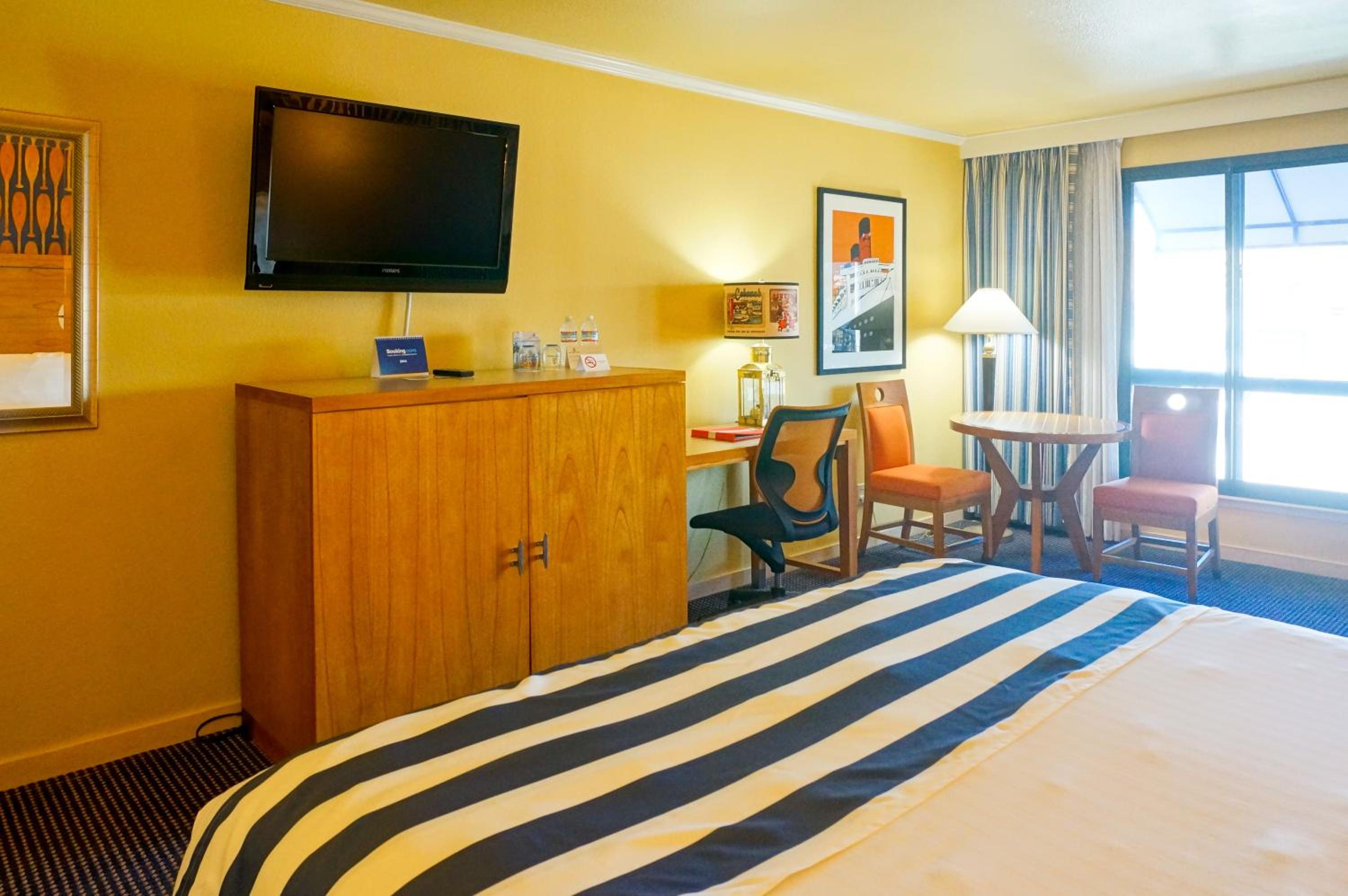 Queen Room photo 3