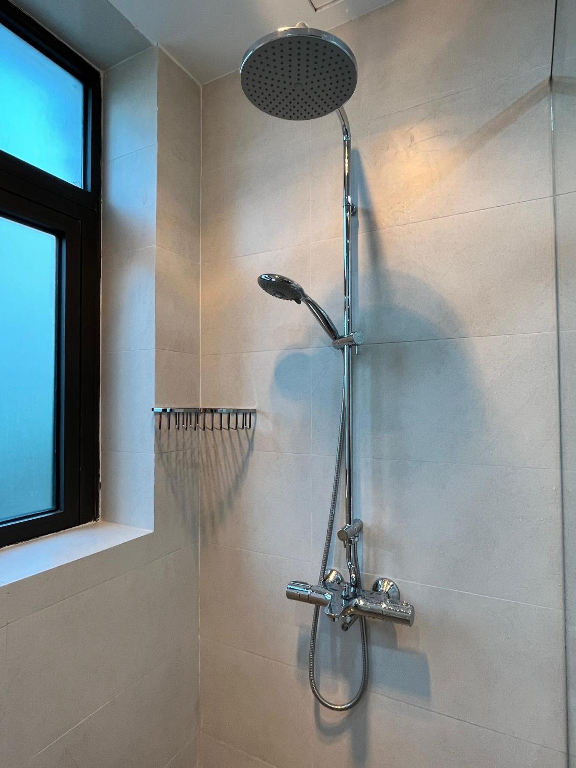Studio Apartment - Photo 21