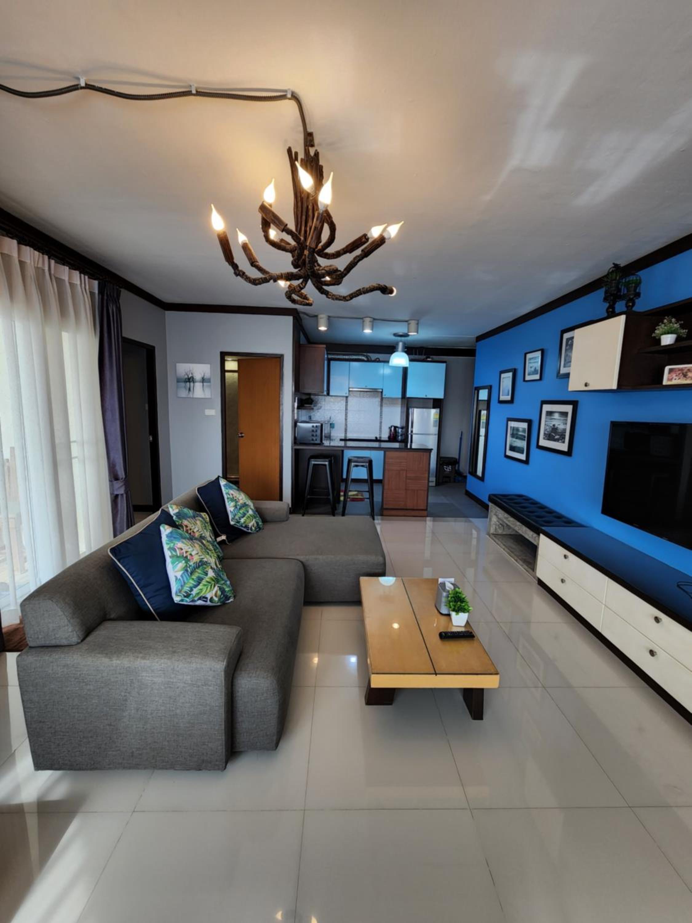 One-Bedroom Apartment - Photo 23
