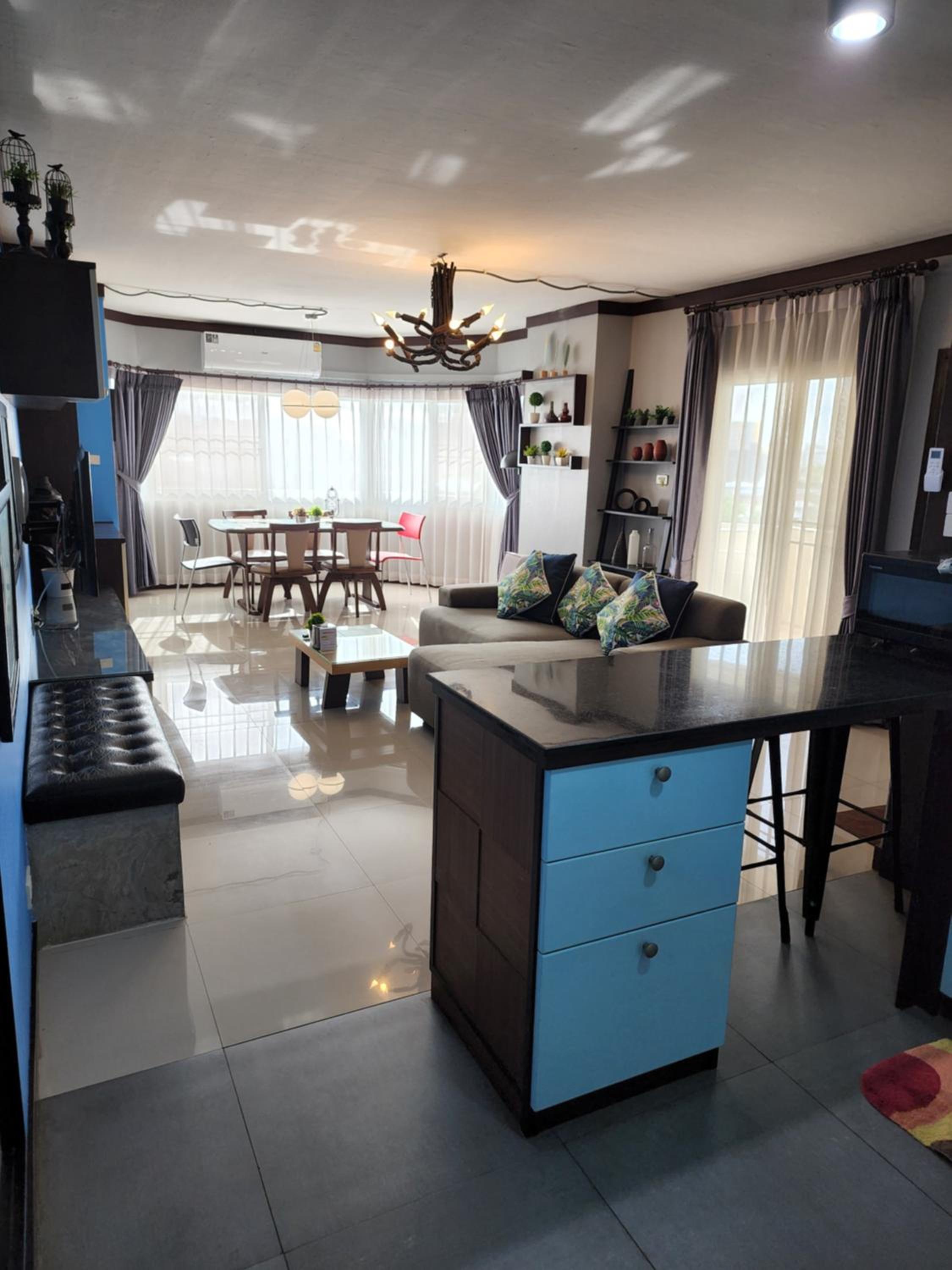 One-Bedroom Apartment - Photo 21