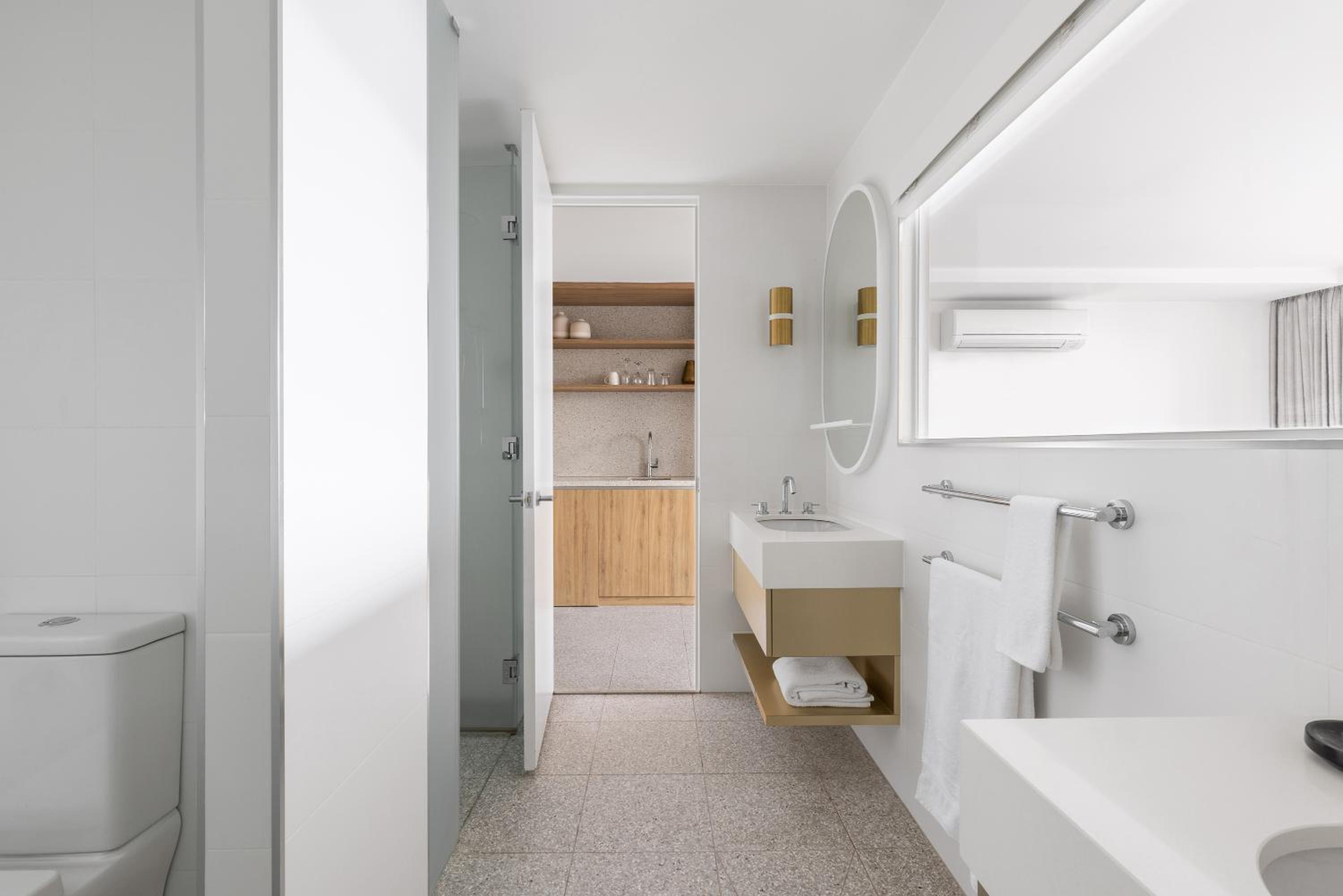 Deluxe Studio Suite