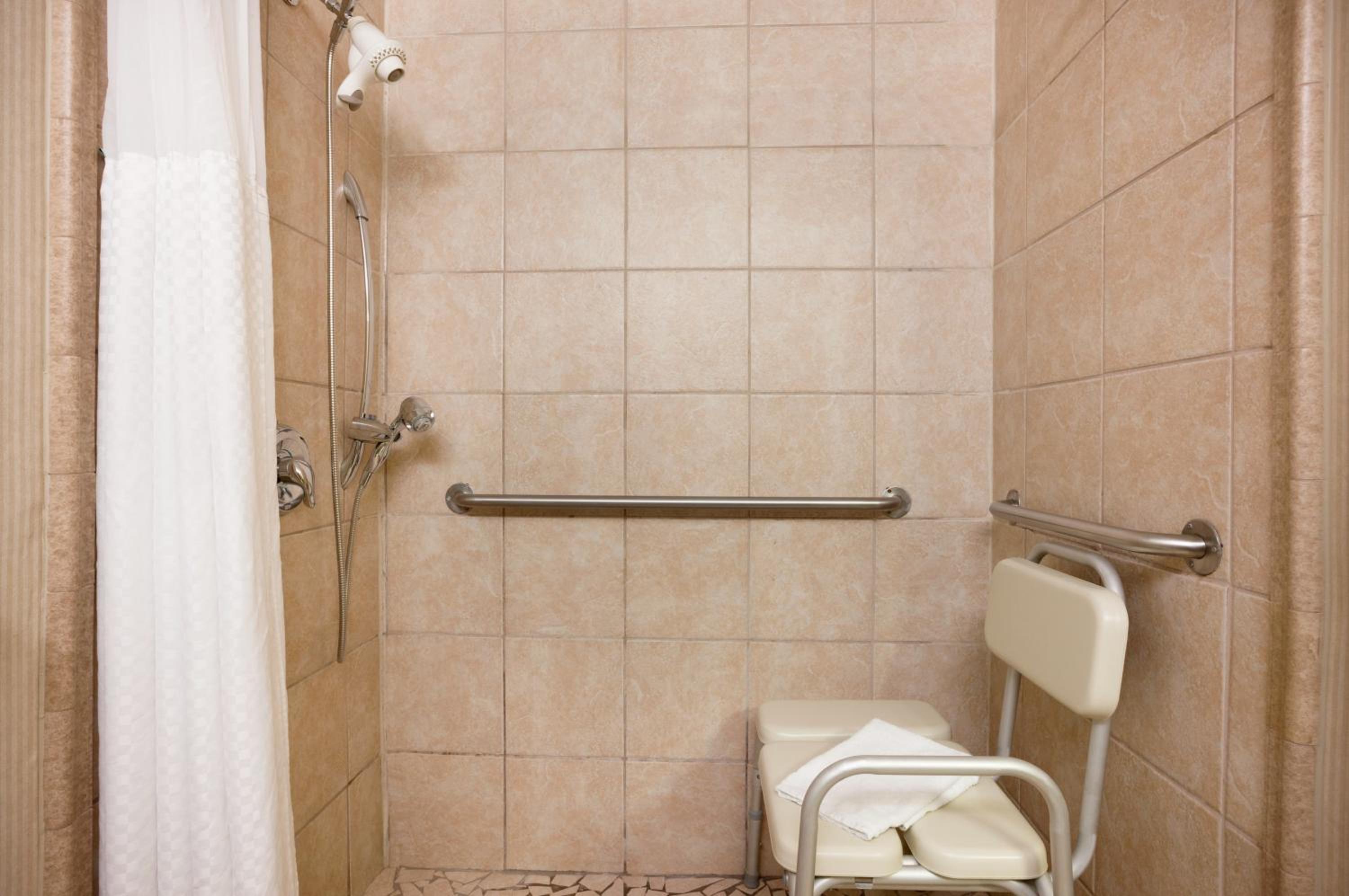Double Room with Two Double Beds - Mobility Access/Non-Smoking - Photo 3