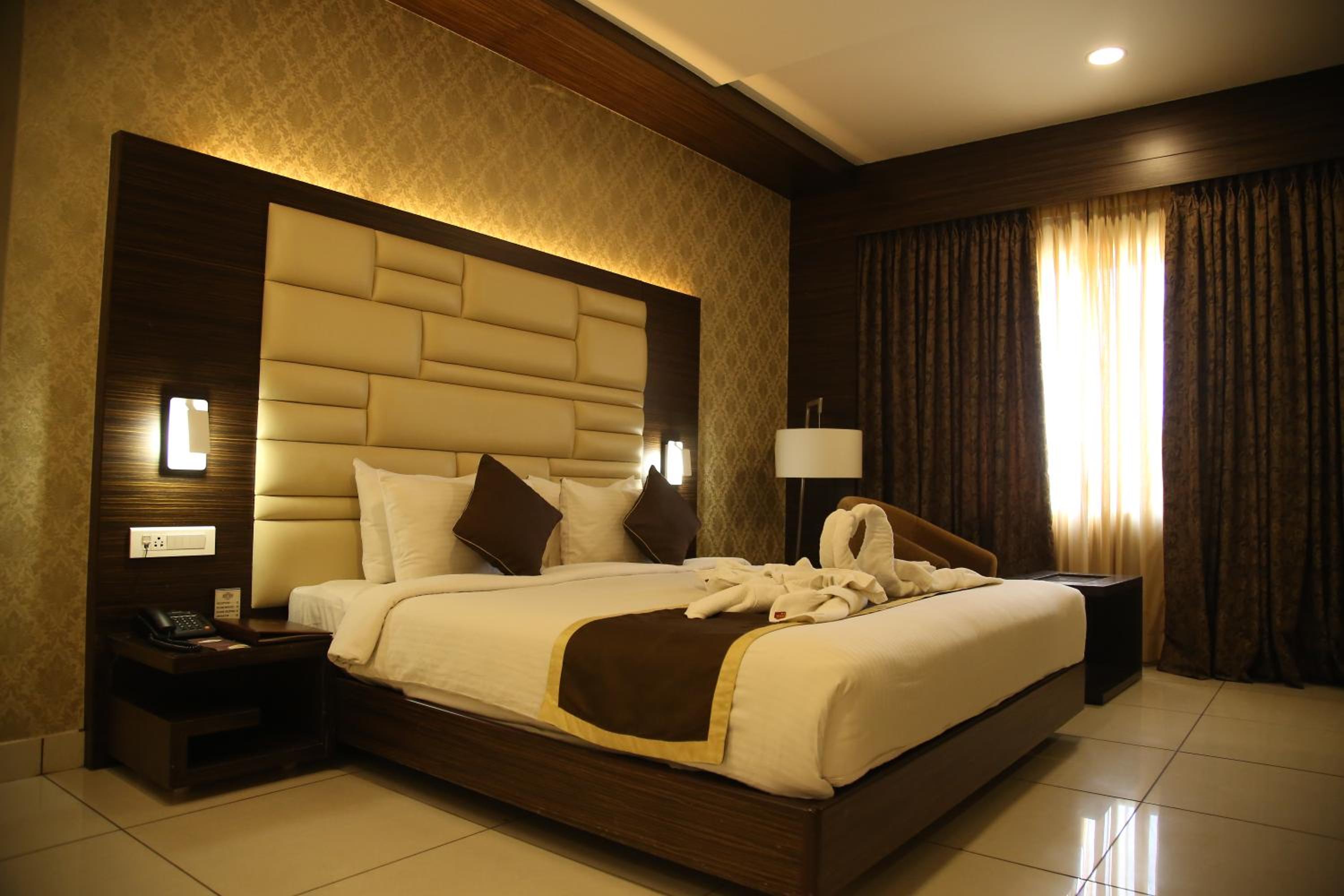 Deluxe Double or Twin Room - Photo 27