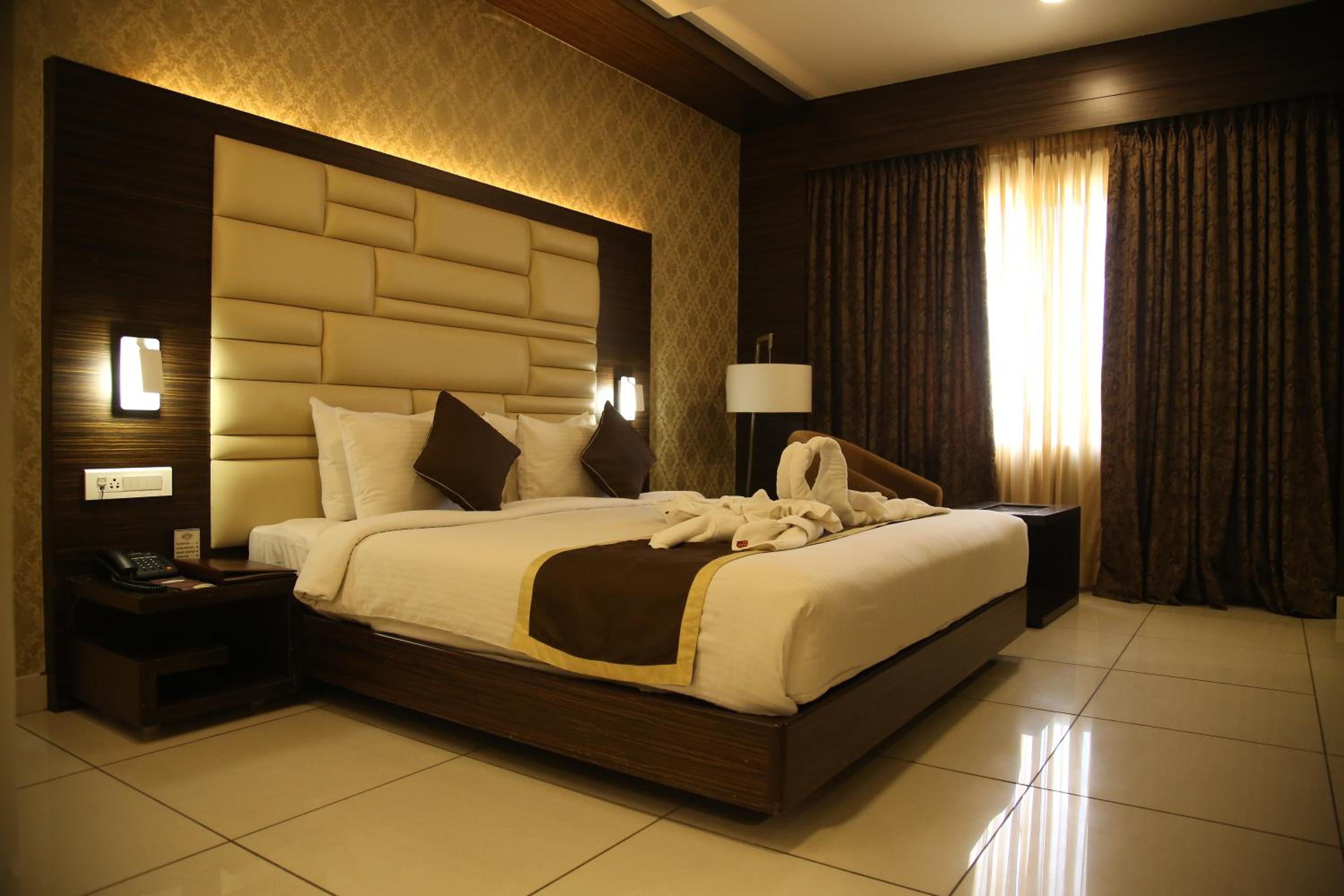 Deluxe Double or Twin Room - Photo 26