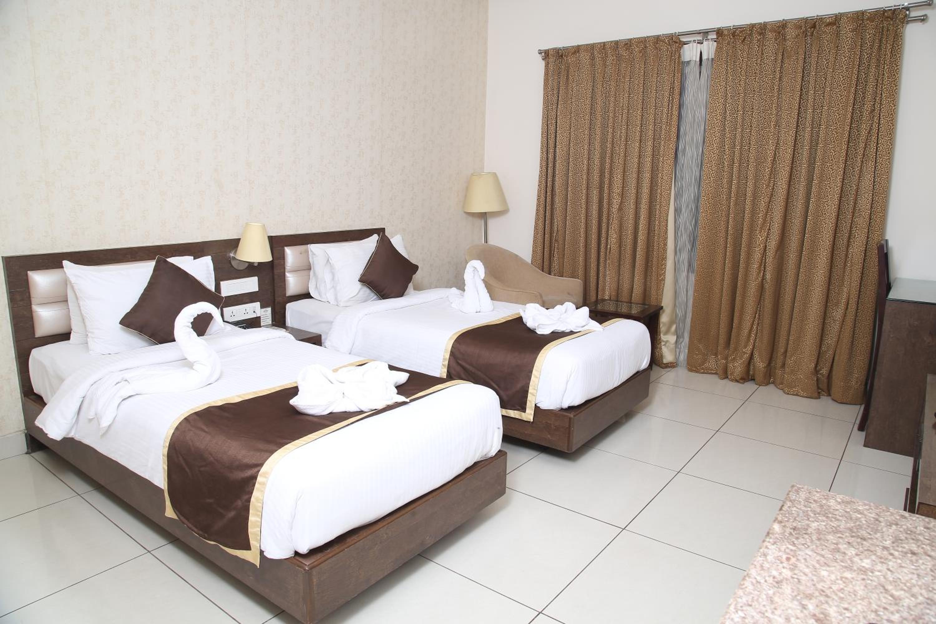Superior Double or Twin Room - Photo 18