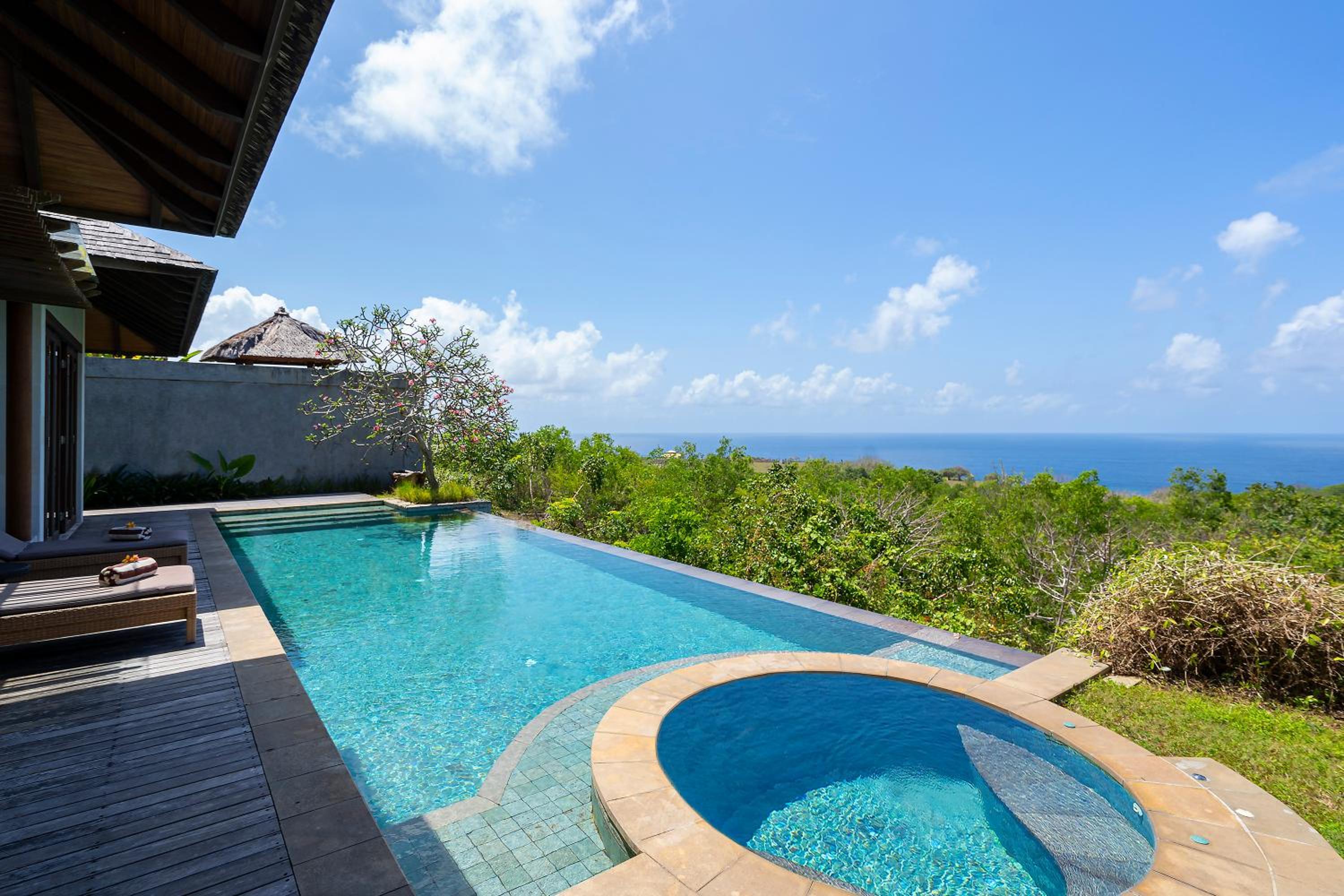 One Bedroom Ocean View Villa - Photo 16