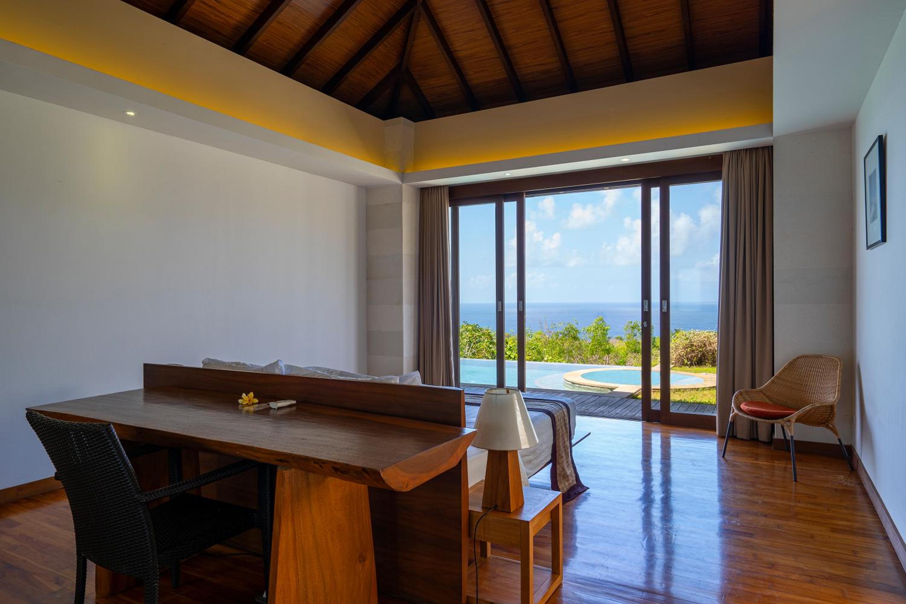 One Bedroom Ocean View Villa - Photo 10