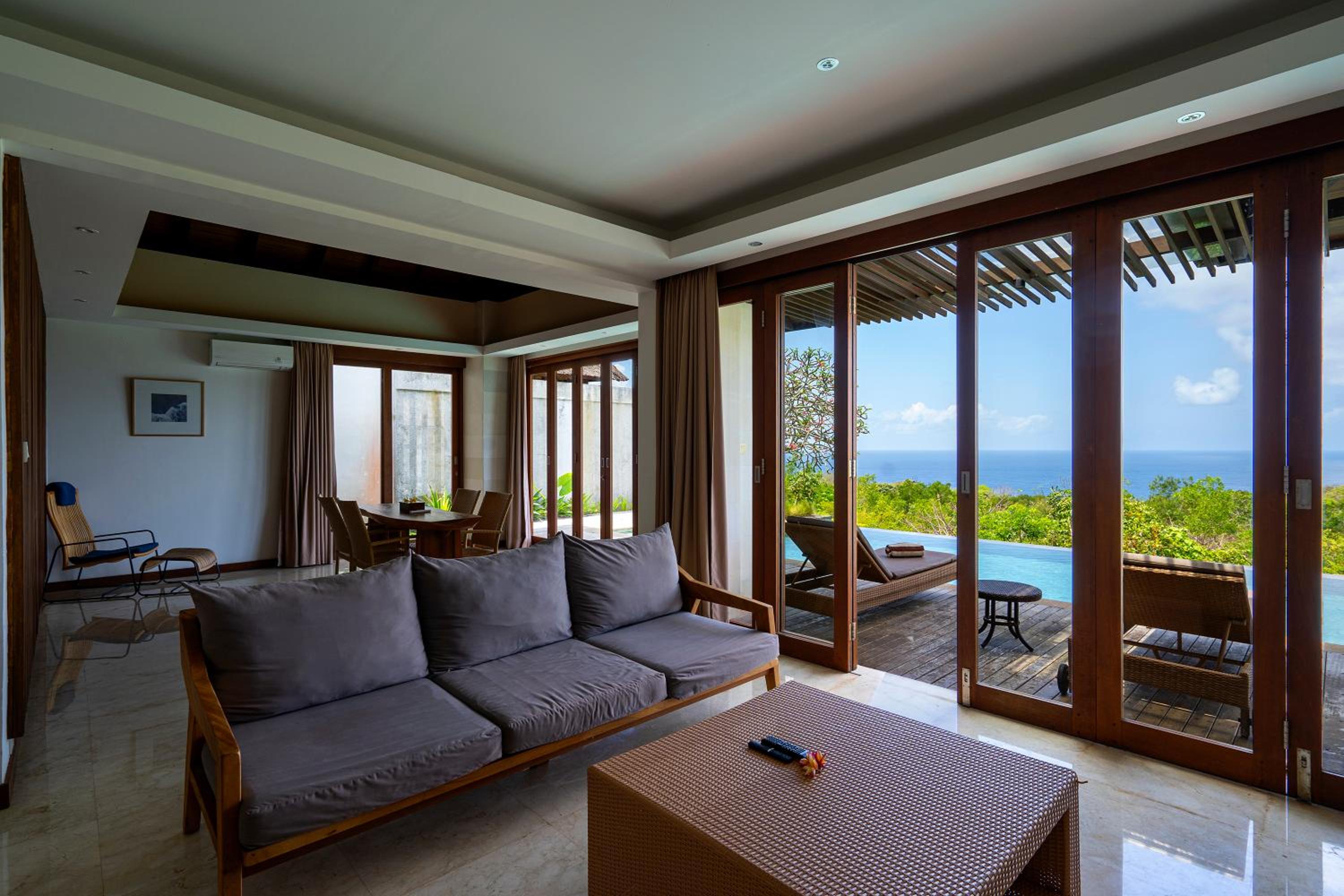 One Bedroom Ocean View Villa - Photo 6