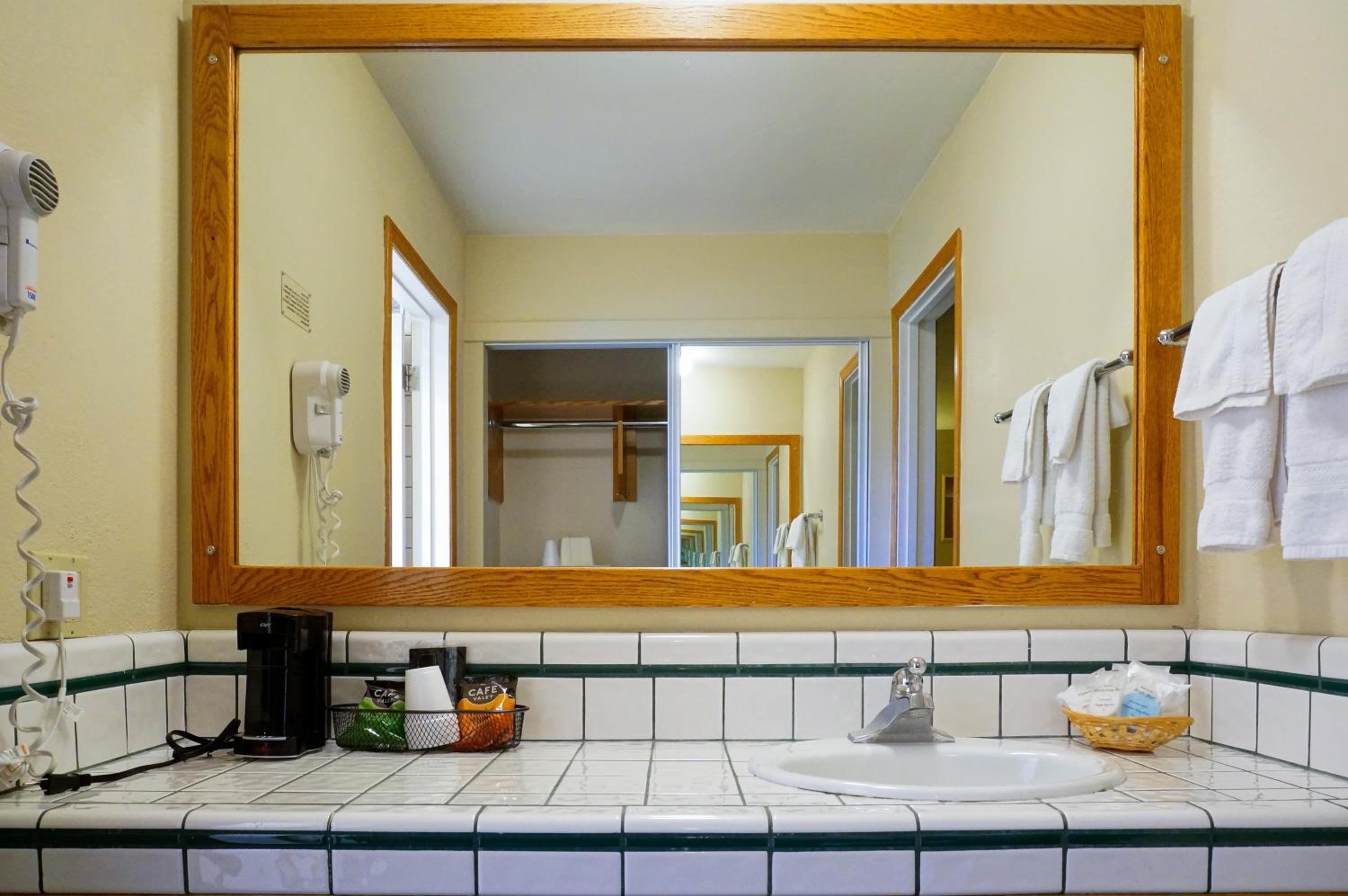 Family Two-Bedroom Suite photo 3