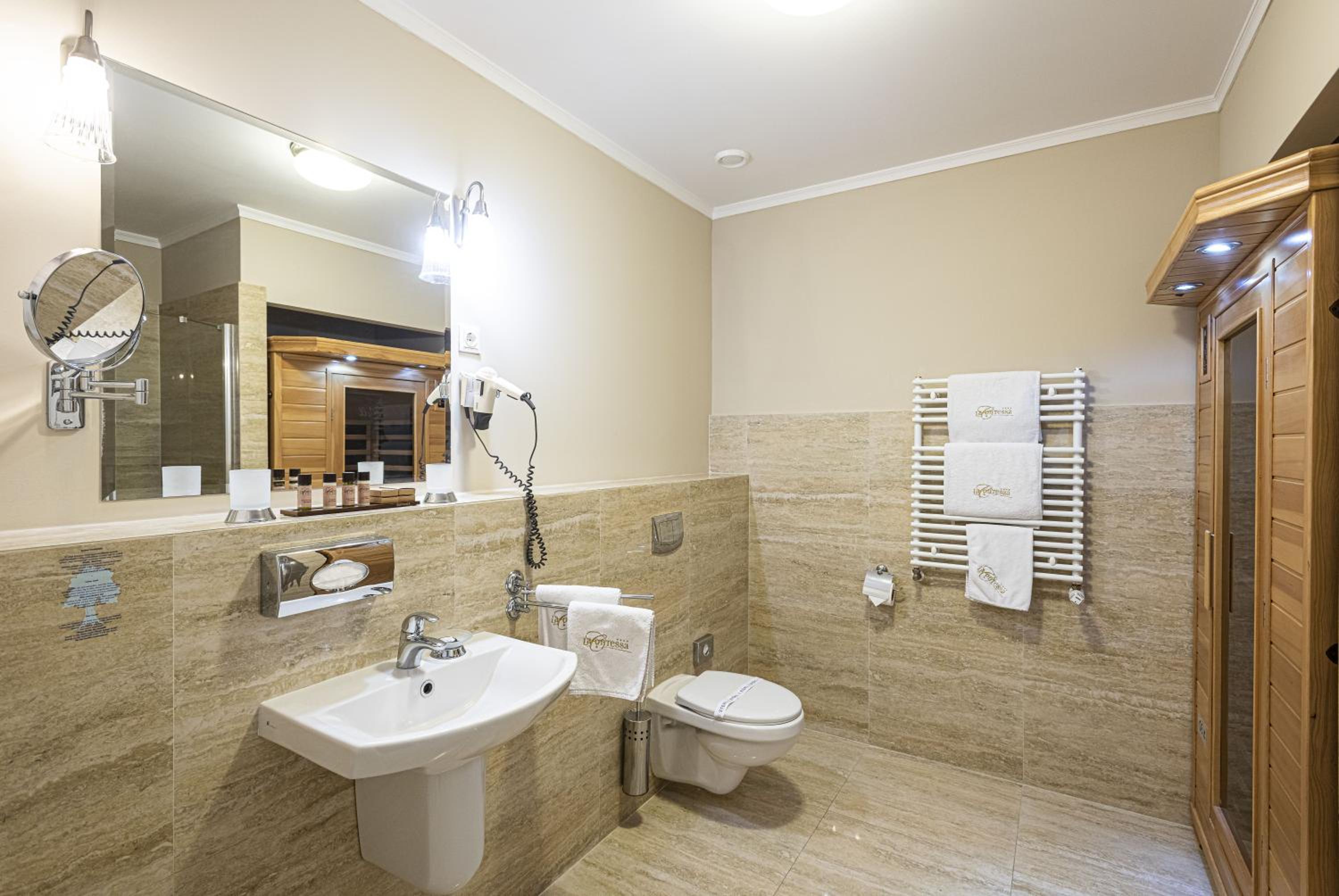 Deluxe Double Room - Manor House  photo 2