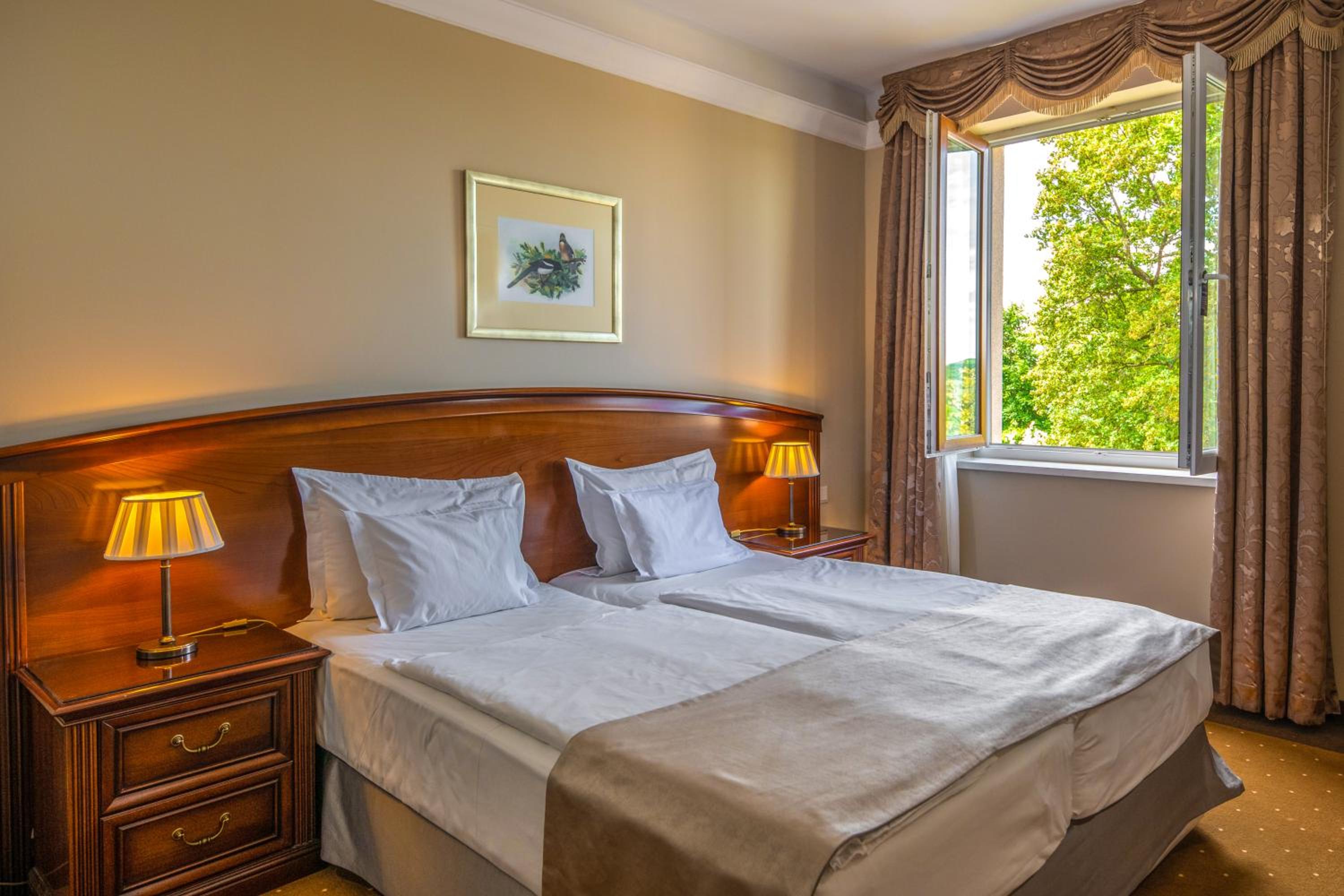 Standard Double Room - Manor House photo 1