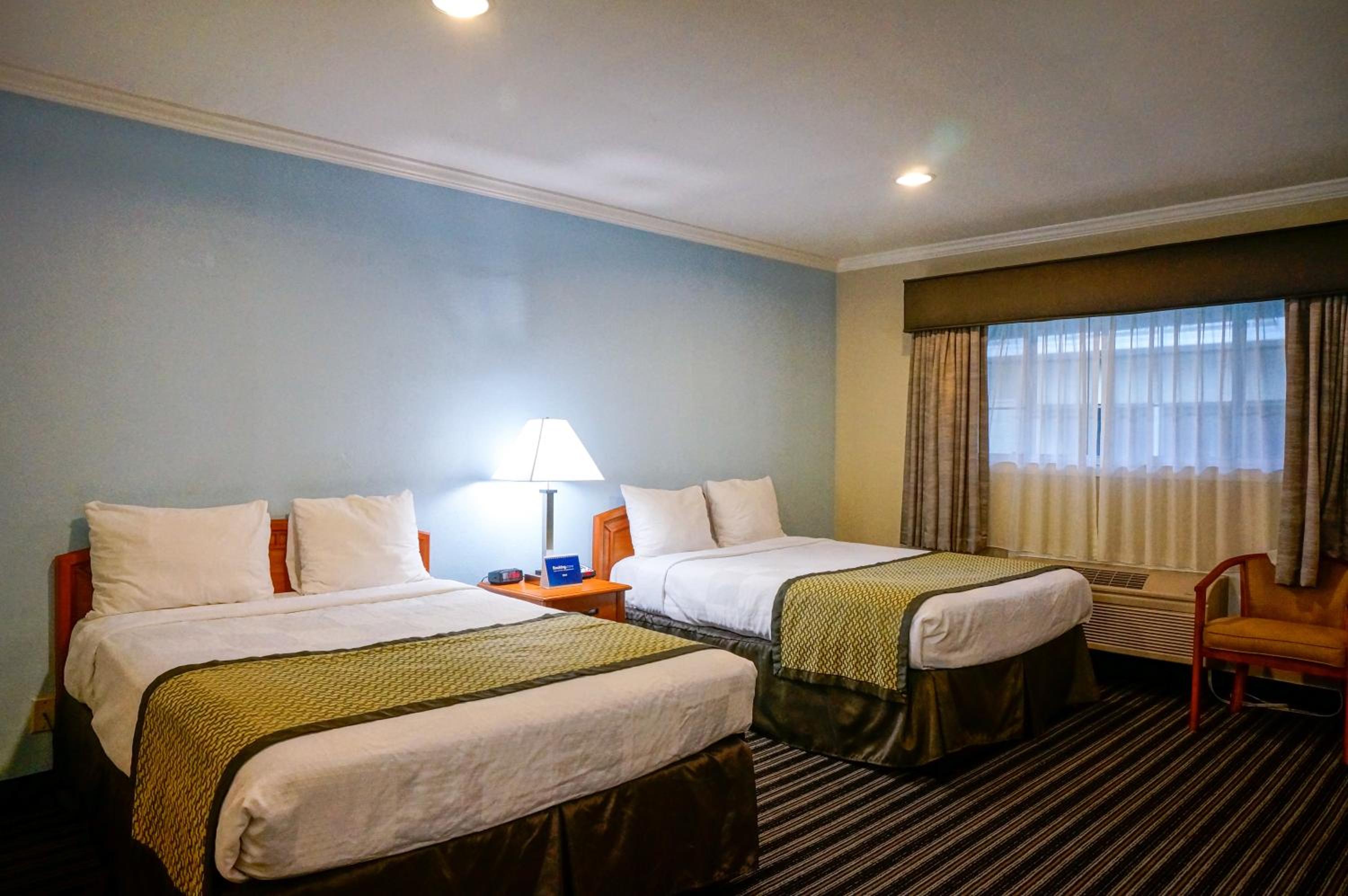 Double Room - Photo 2