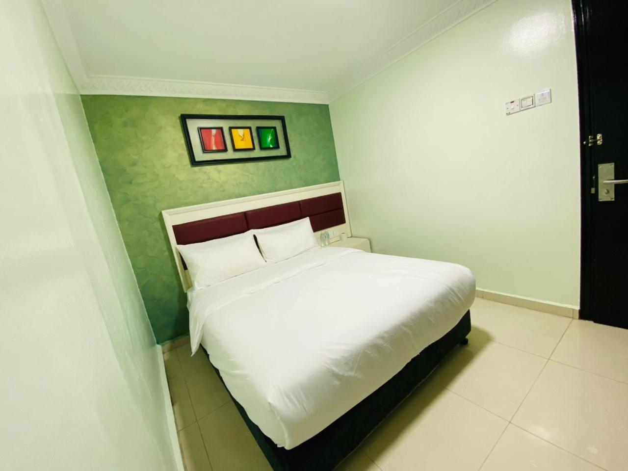 Standard Double Room photo 3