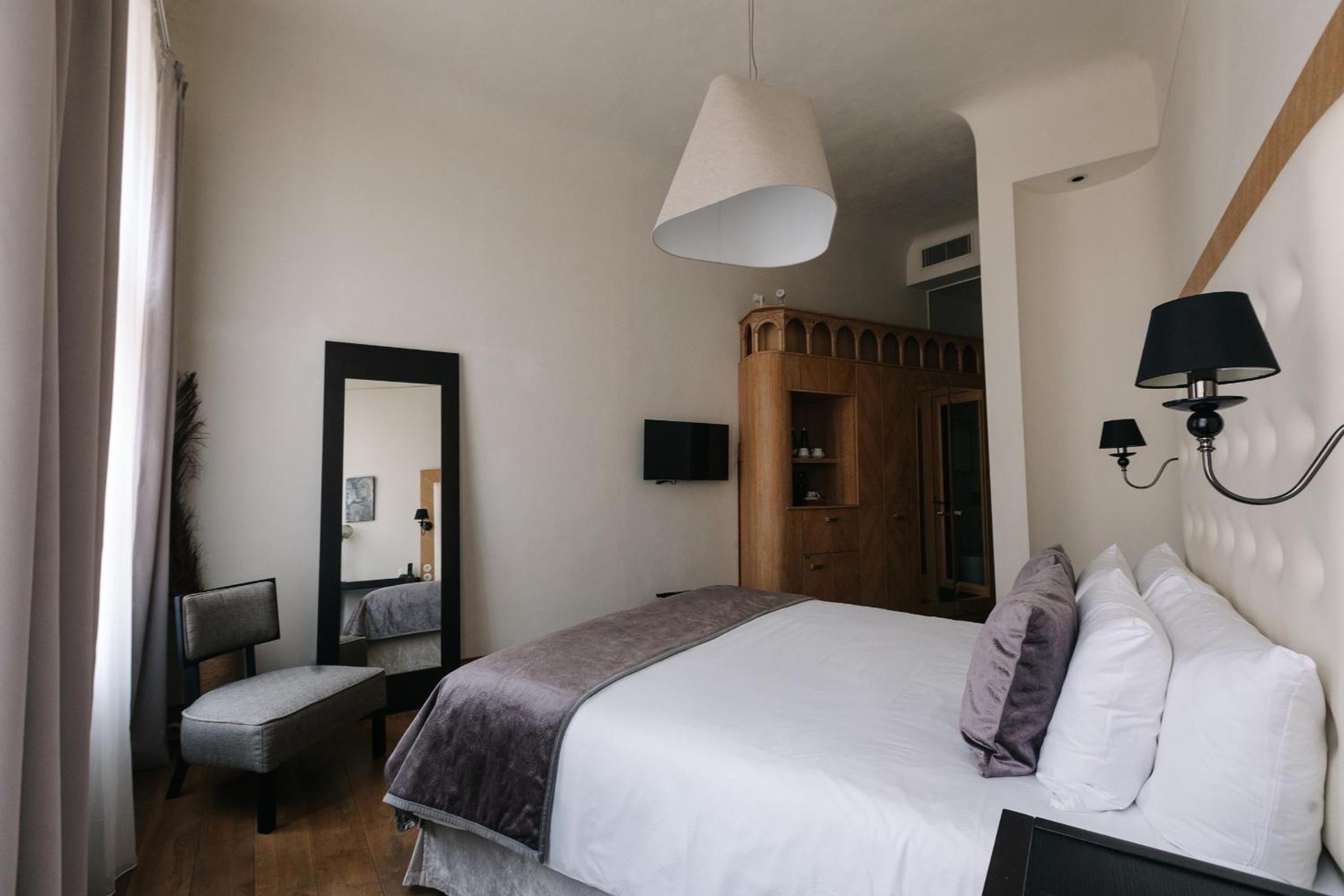 Double Room - Photo 1