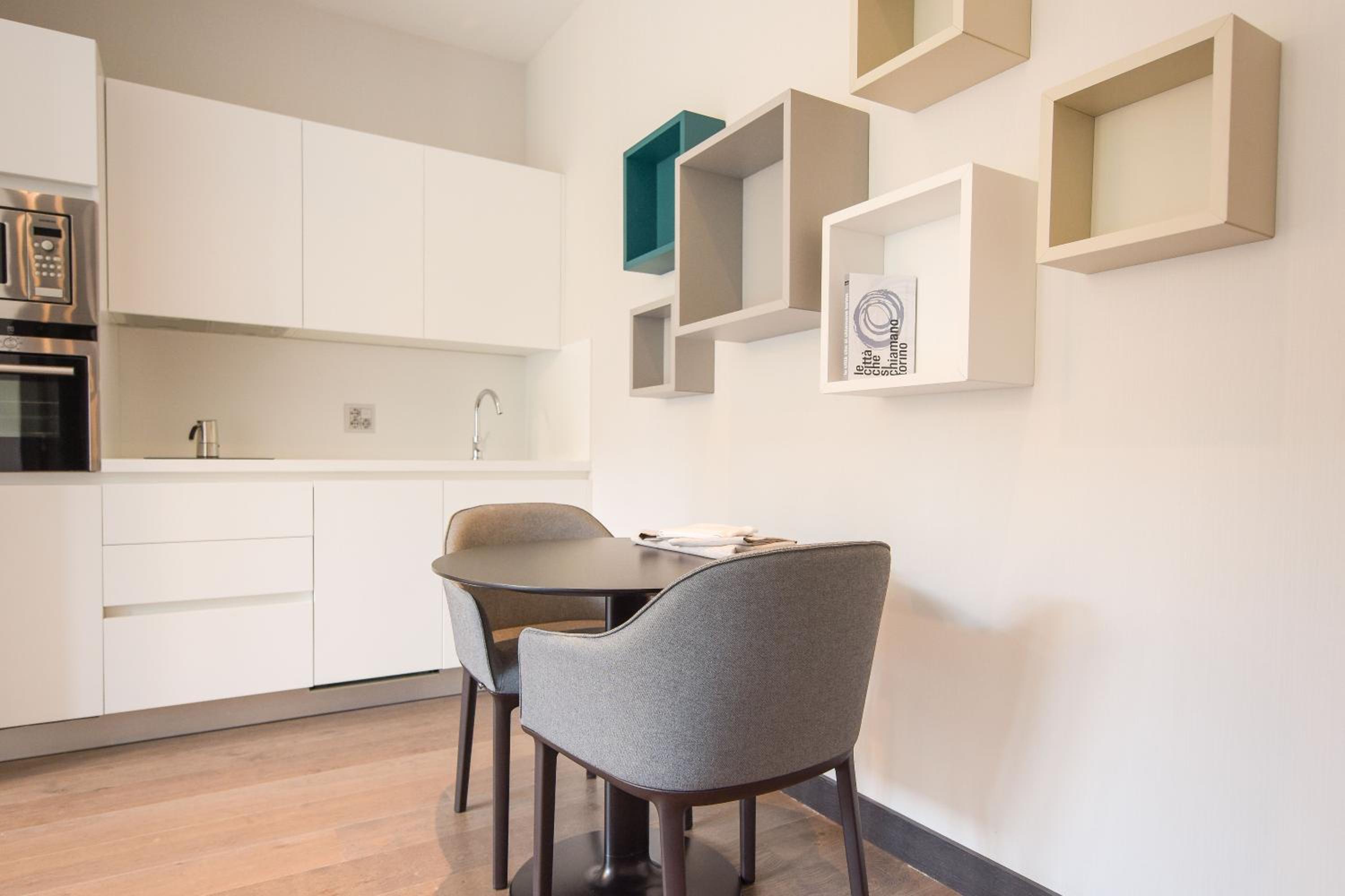 Superior Suite - Photo 9